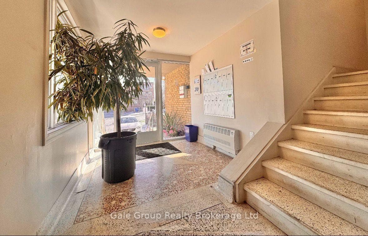 5 Paisley Boulevard Unit 102 photo 1