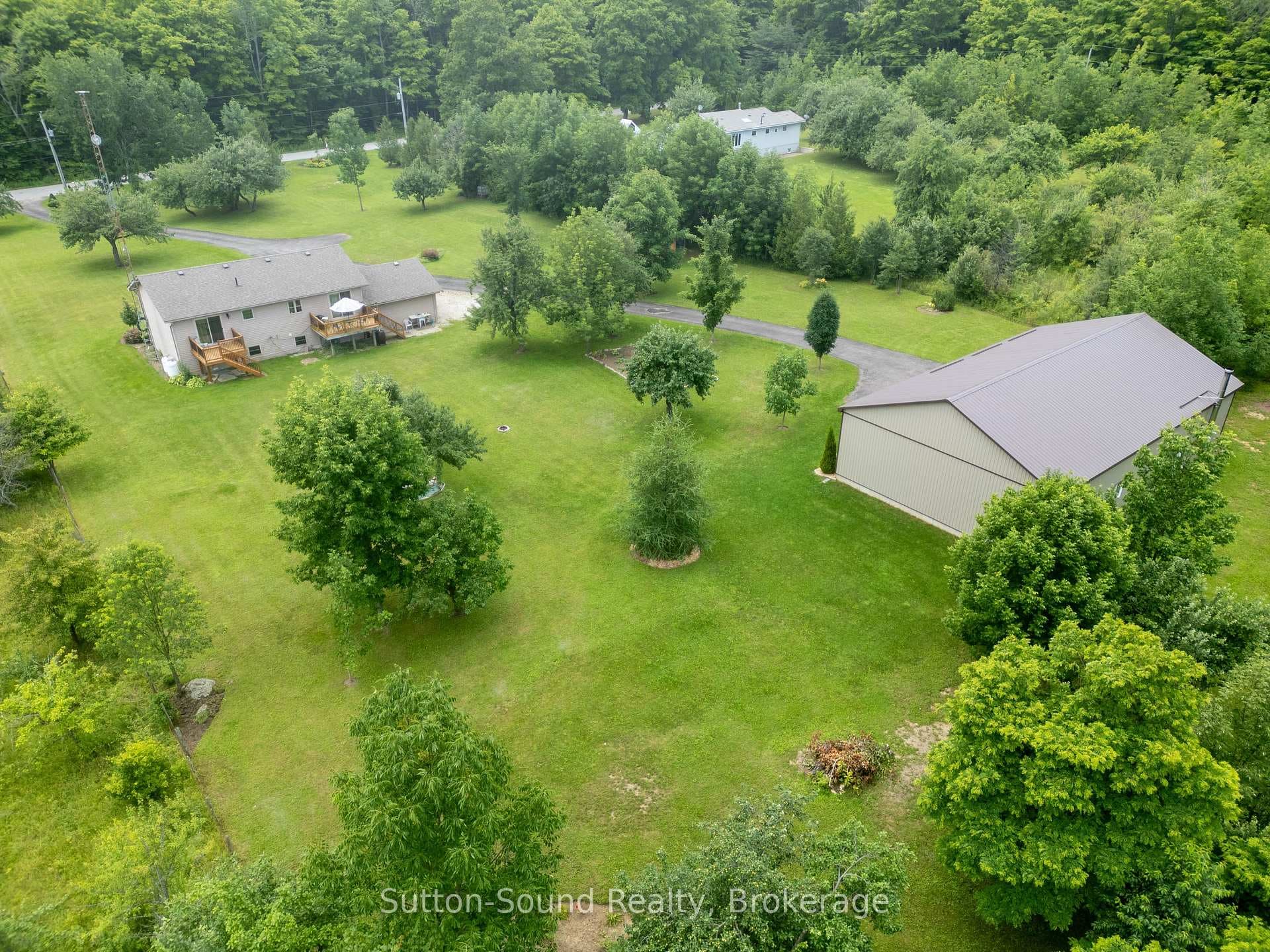 Stunning property perfectly treed
