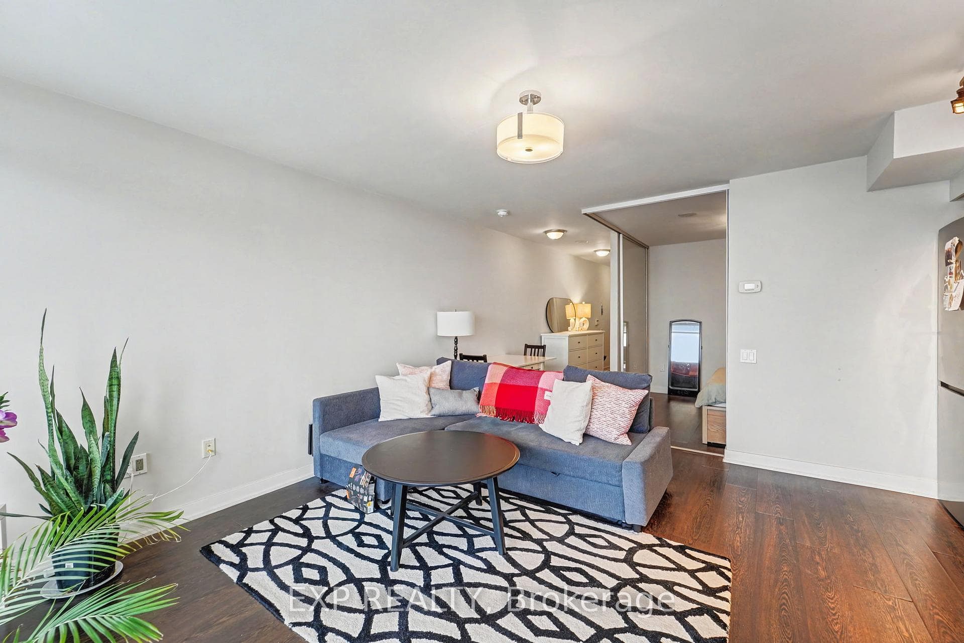 78 Tecumseth Street Unit 1512 photo 11