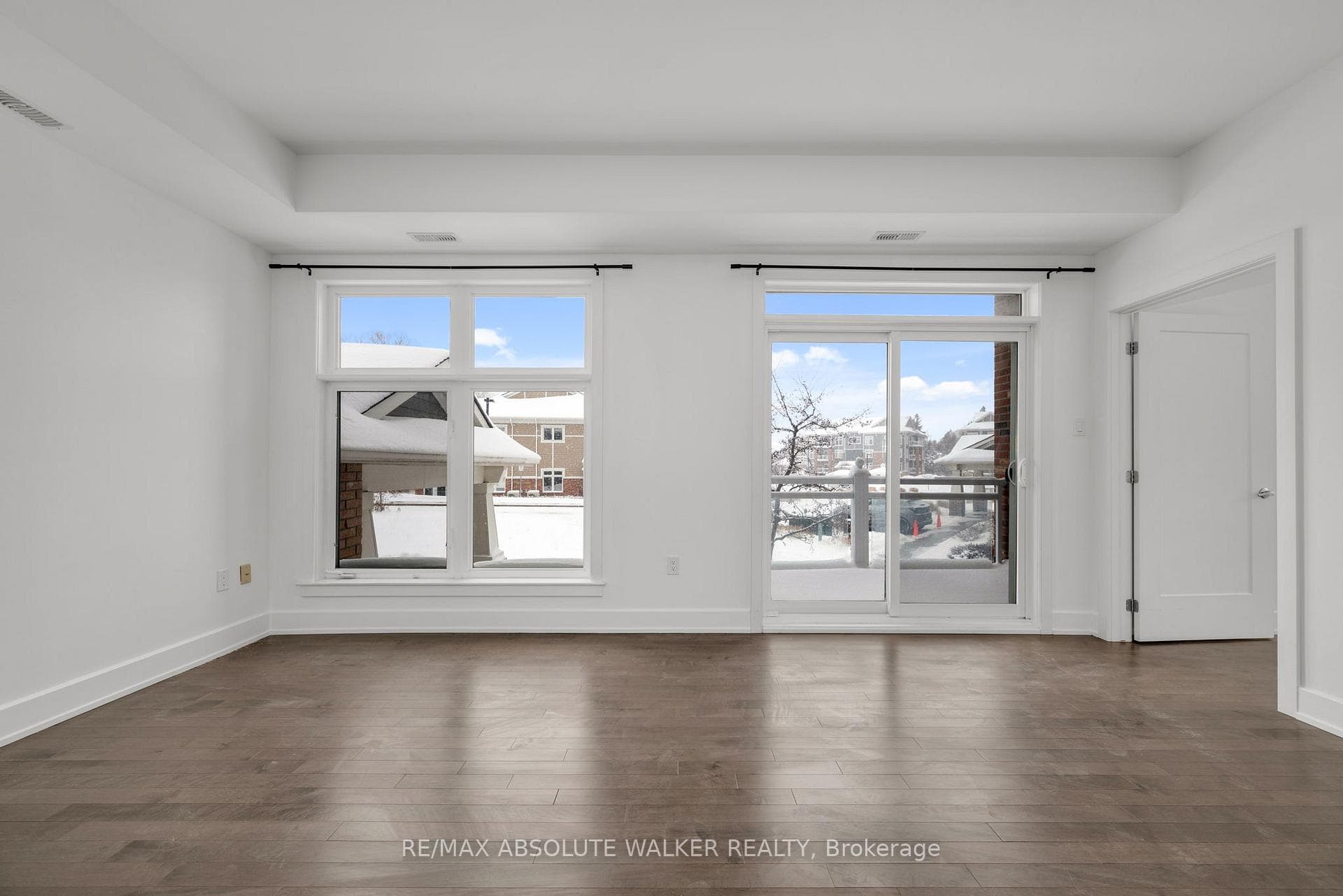 305 Elizabeth Cosgrove Private Unit 101 photo 11