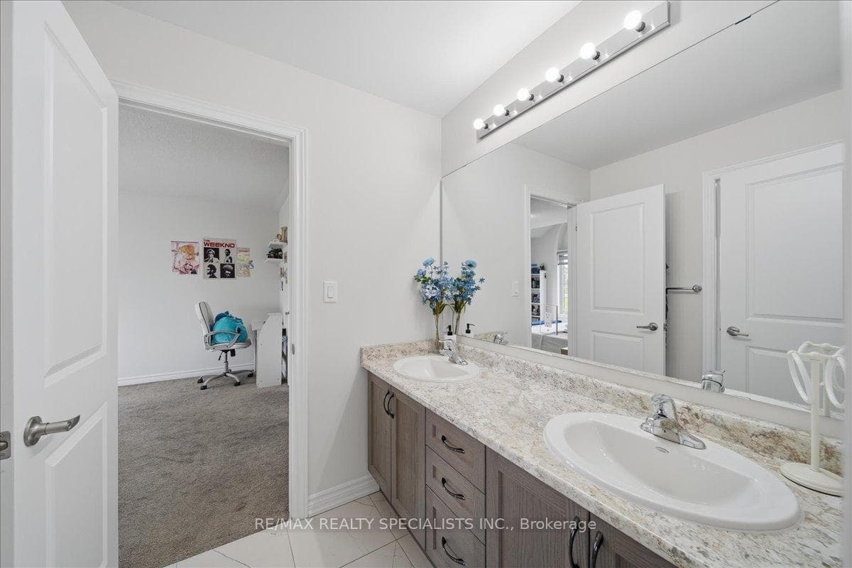 120 Durham Avenue photo 40