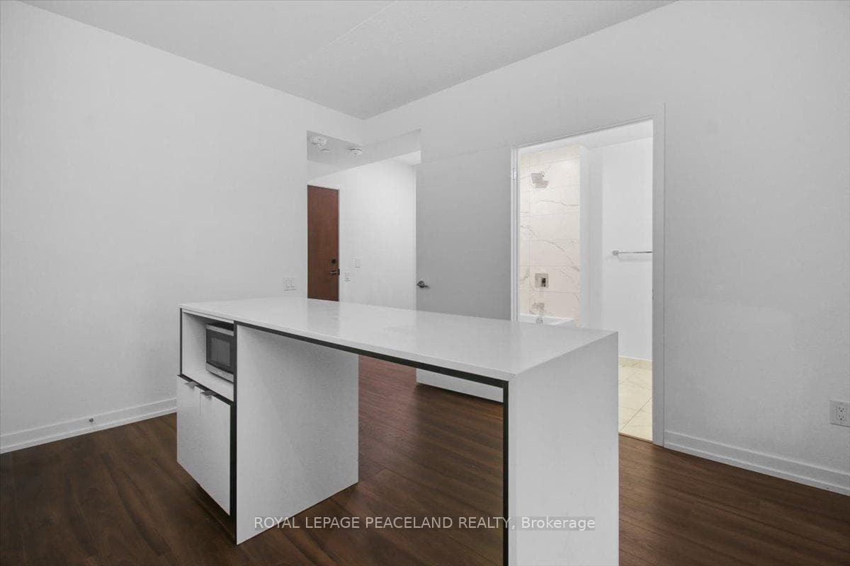 4065 Confederation Parkway Unit 1202 photo 7