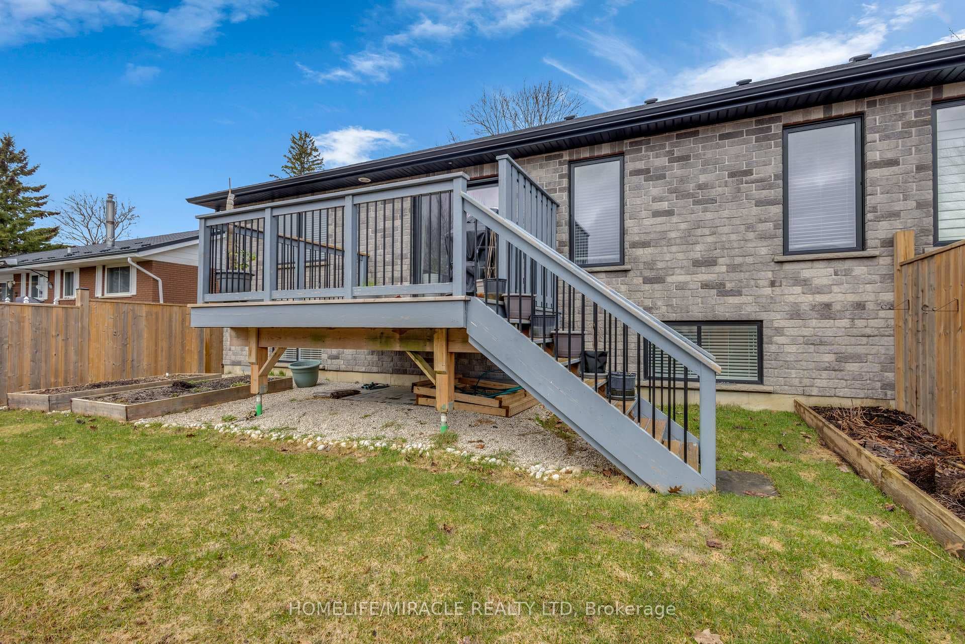 172 Miller Street photo 36