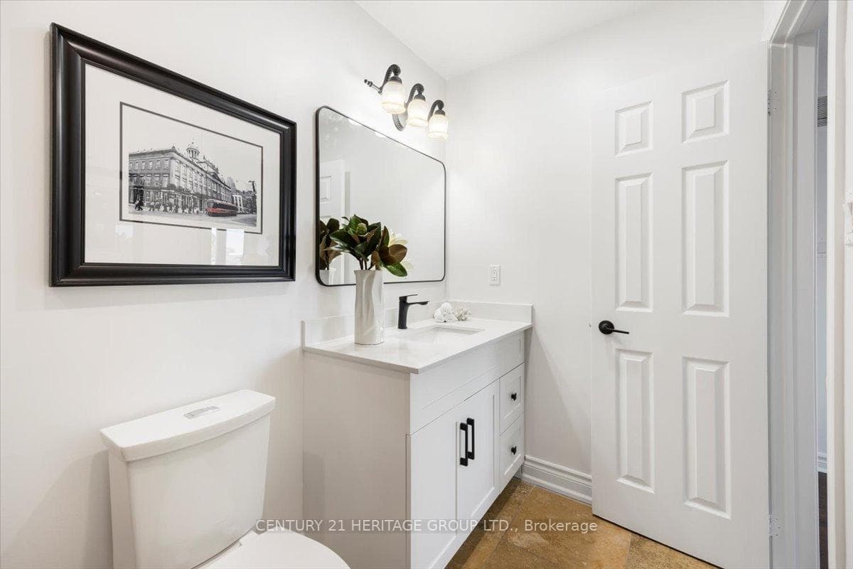 65 Thornway Avenue photo 29