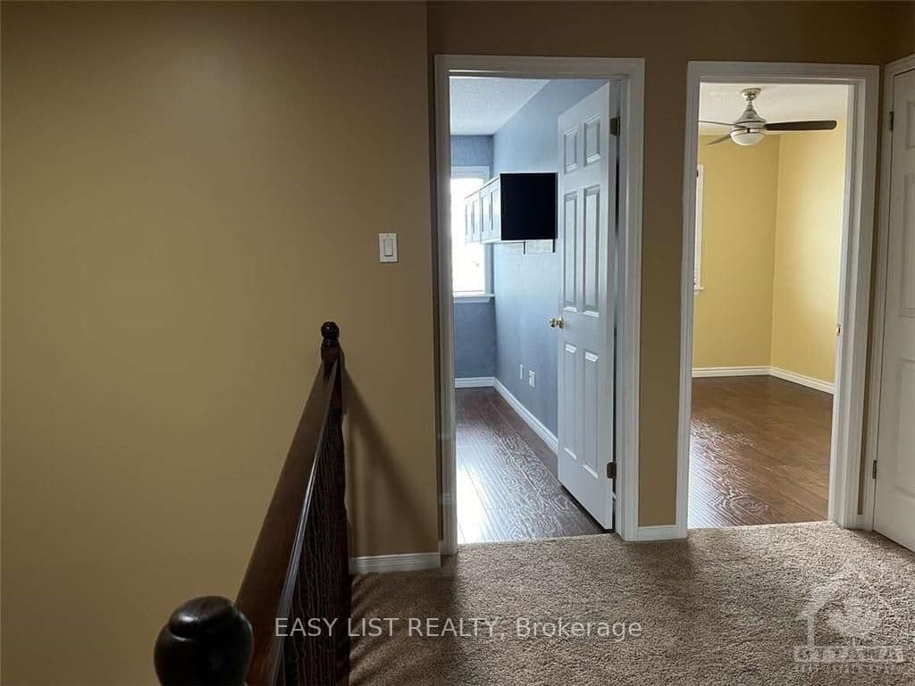 23 FOXDEN Place photo 10