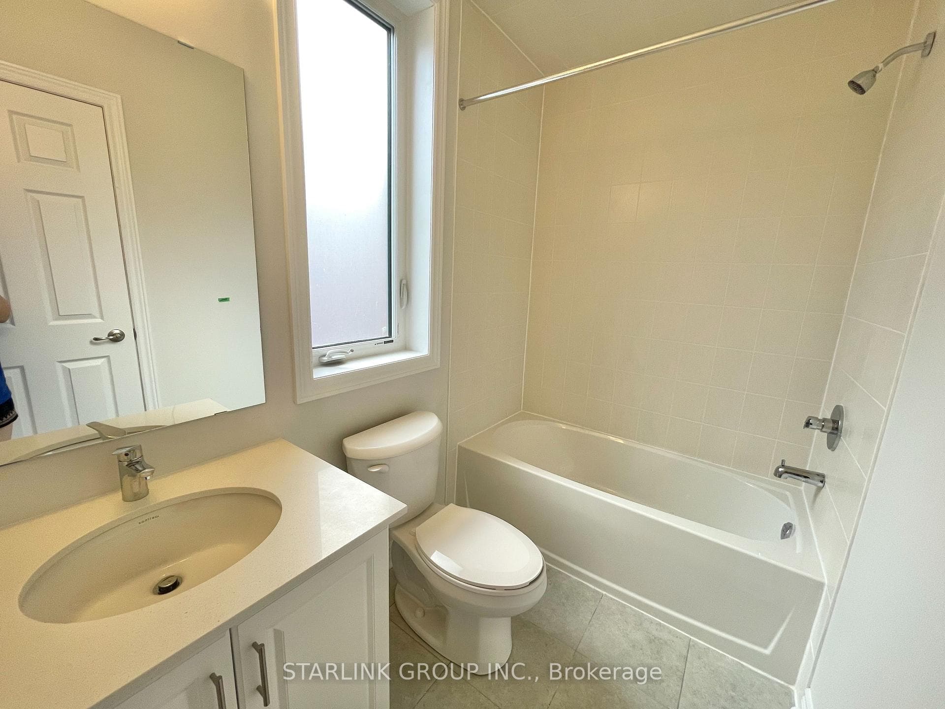 194 Mumbai Drive photo 12