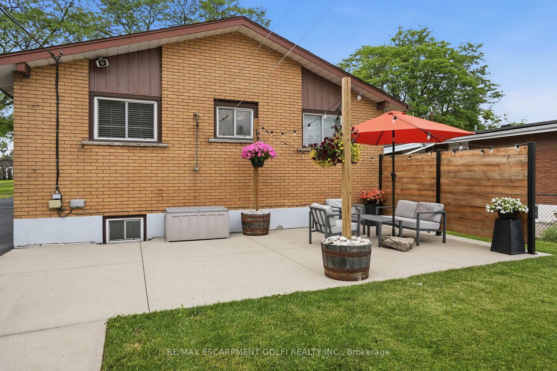 147 Manning Avenue photo 42