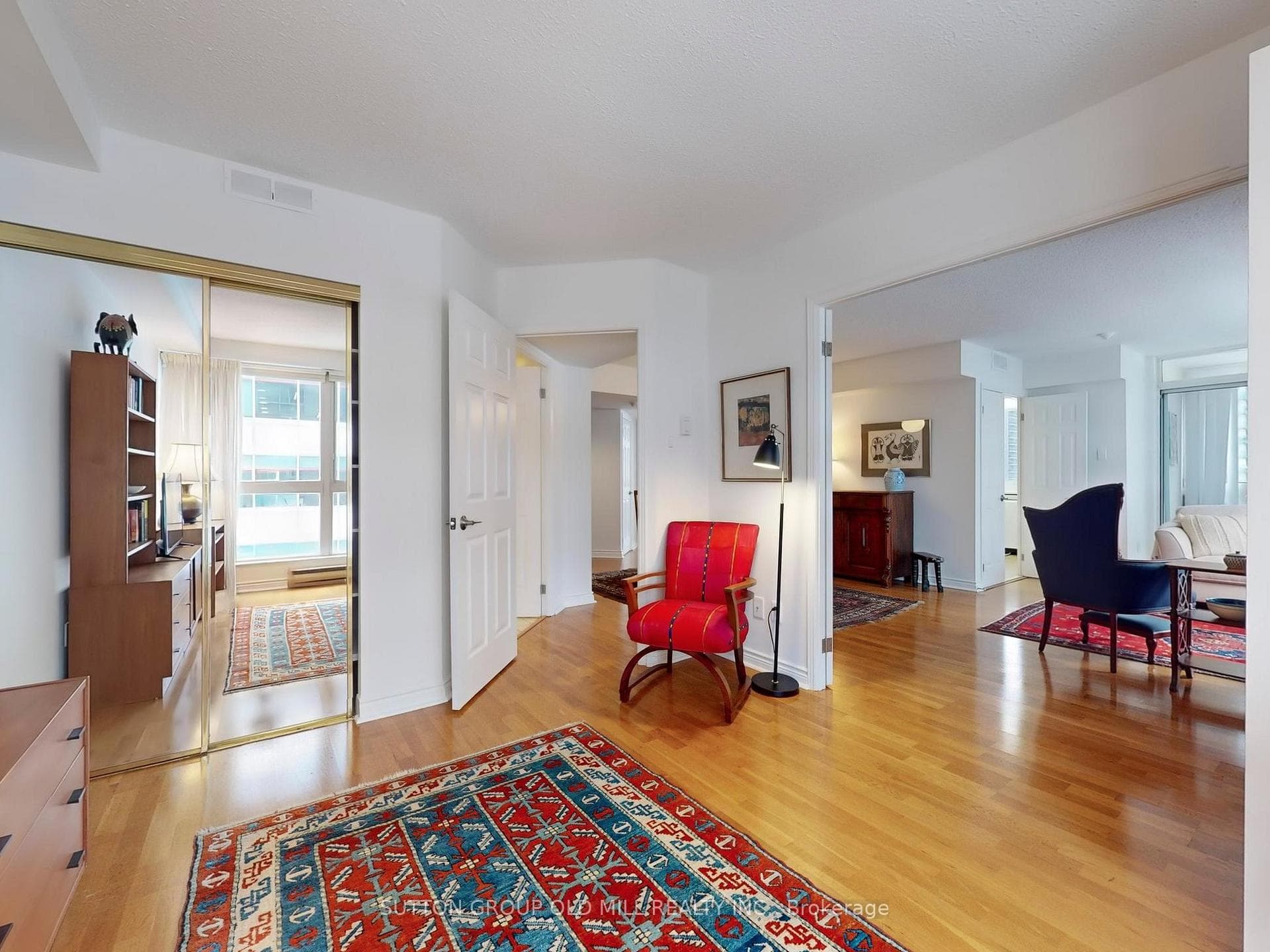 7 Broadway Avenue Unit 808 photo 21