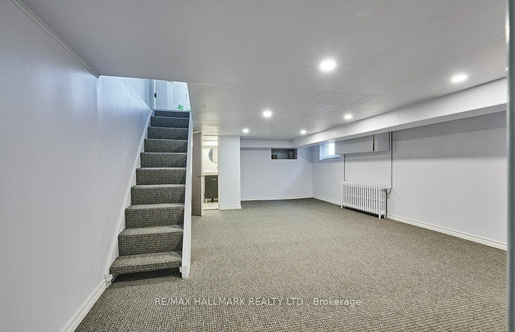 10 Elm Road photo 17