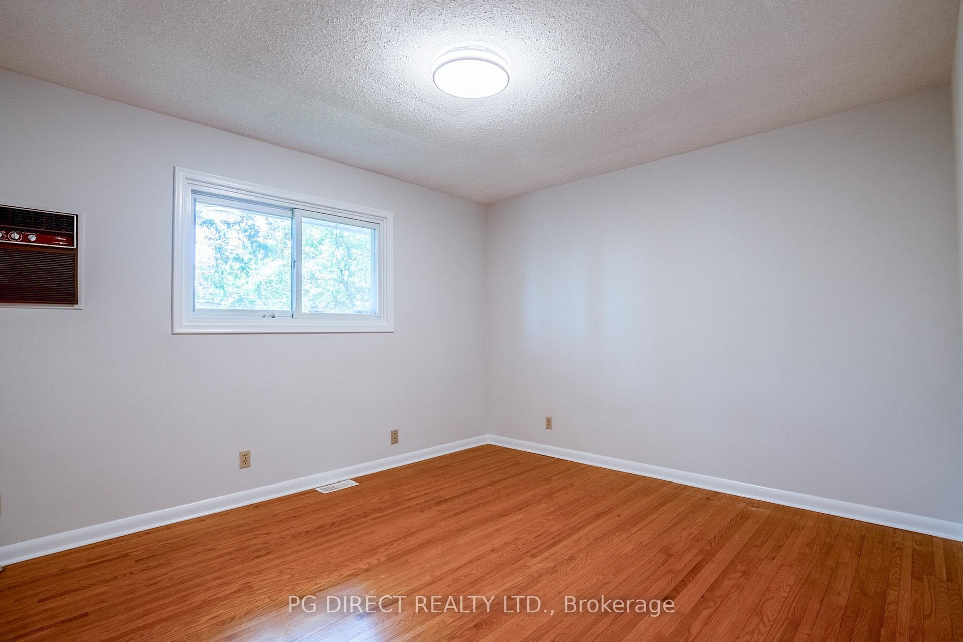 12 Belvedere Road photo 3