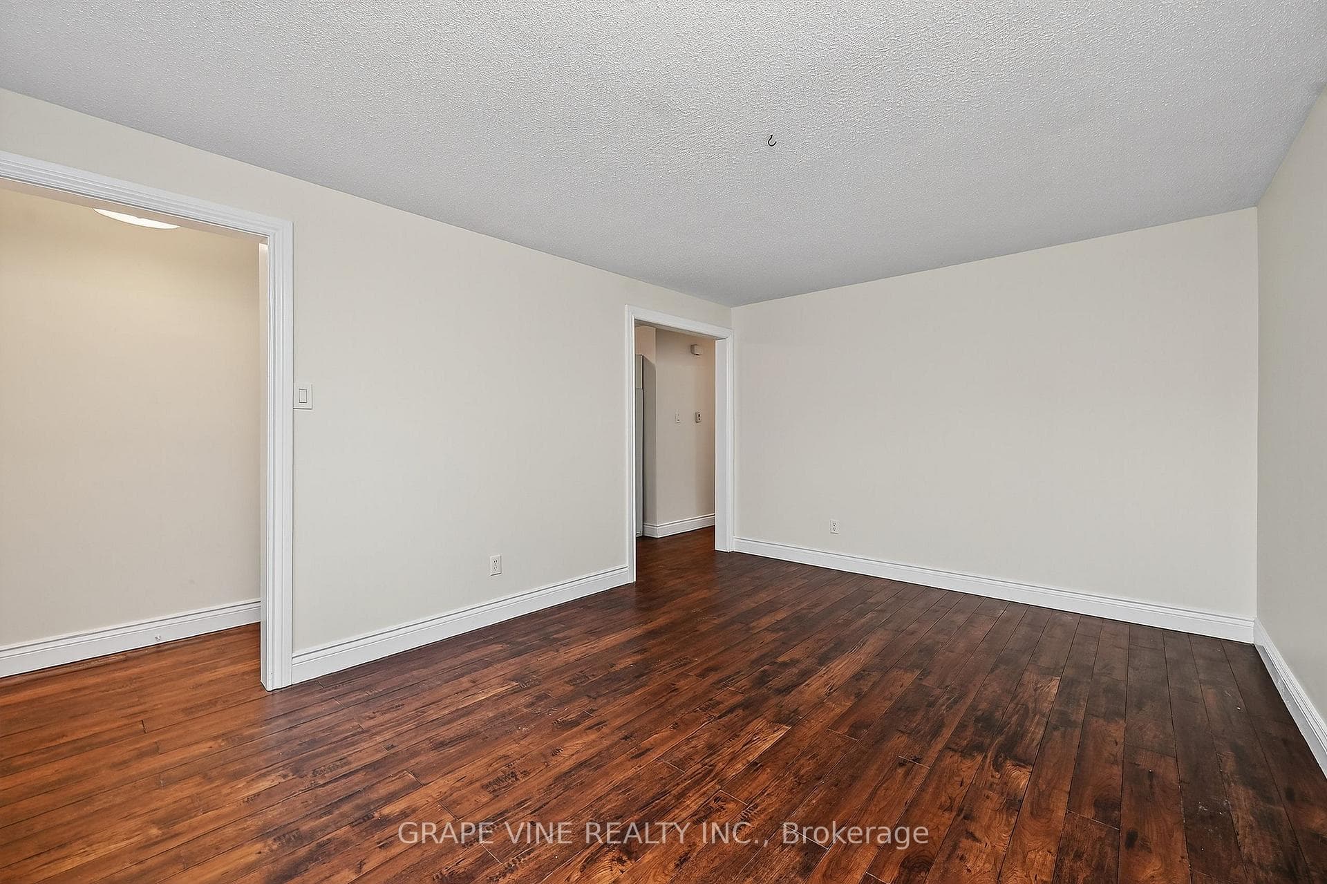 179 Victoria Street photo 13