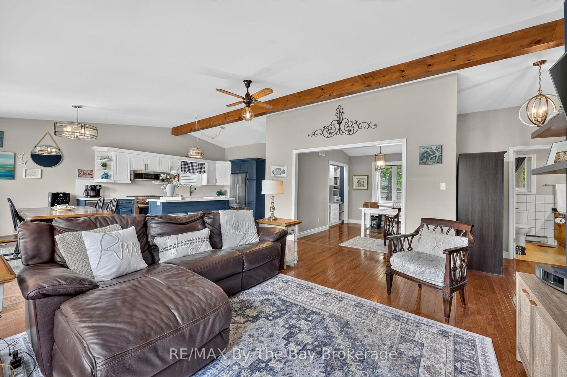 1434 RIVER Road photo 15