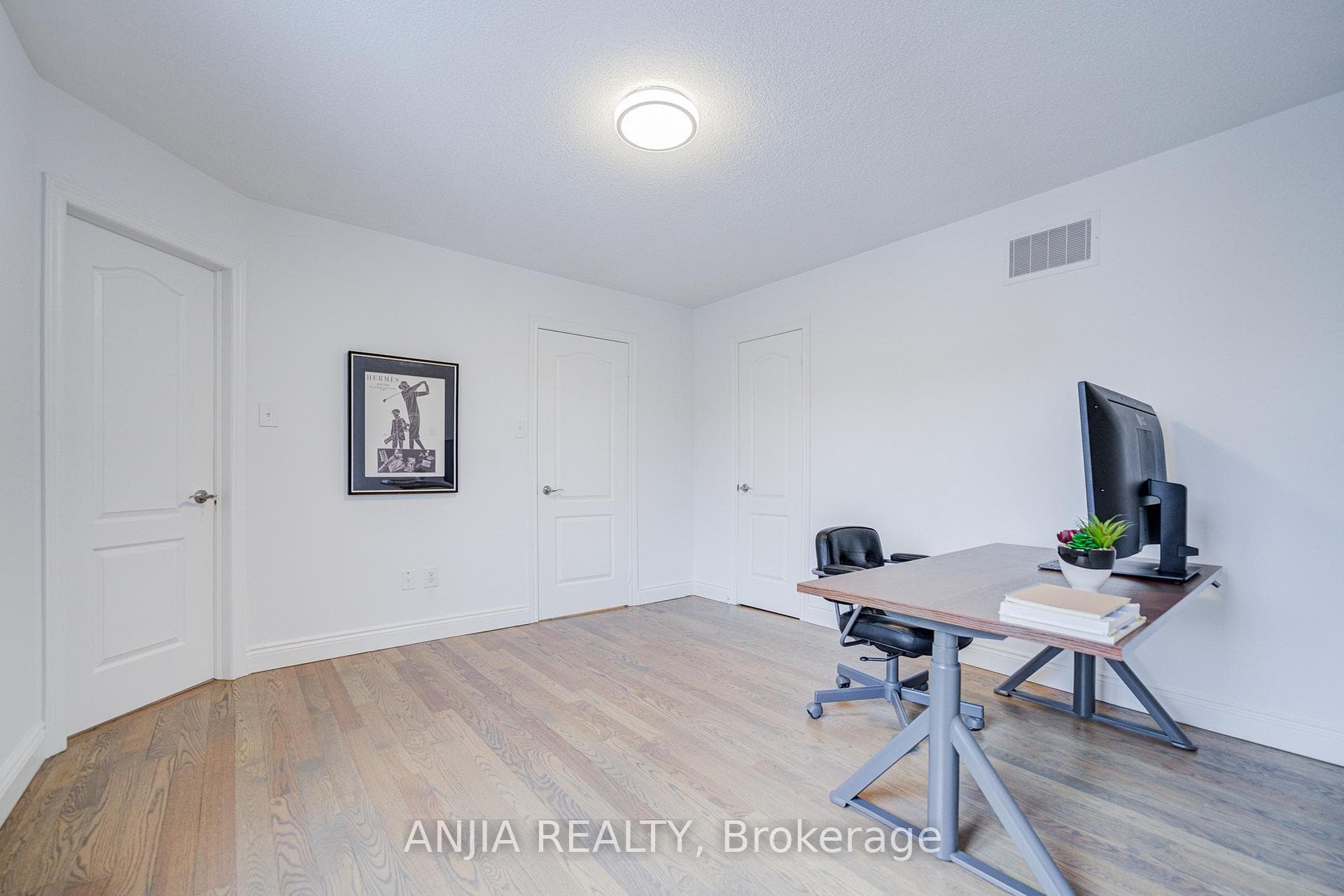 10 Golden Meadow Drive photo 42