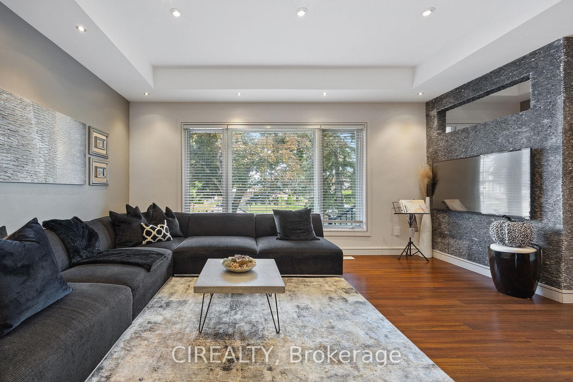 1397 Waverly Avenue photo 10