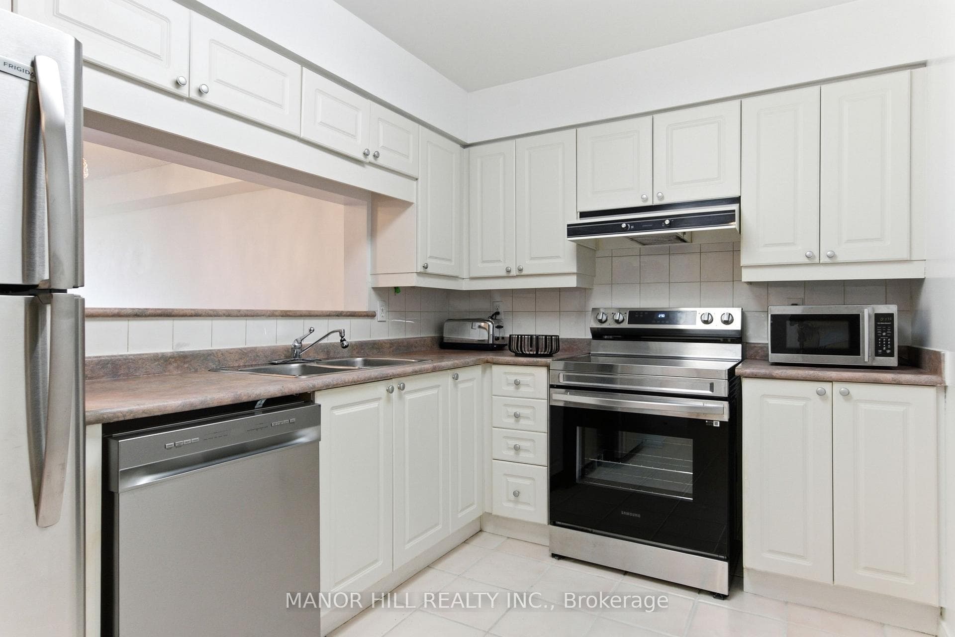 11 Townsgate Drive Unit 814 photo 20