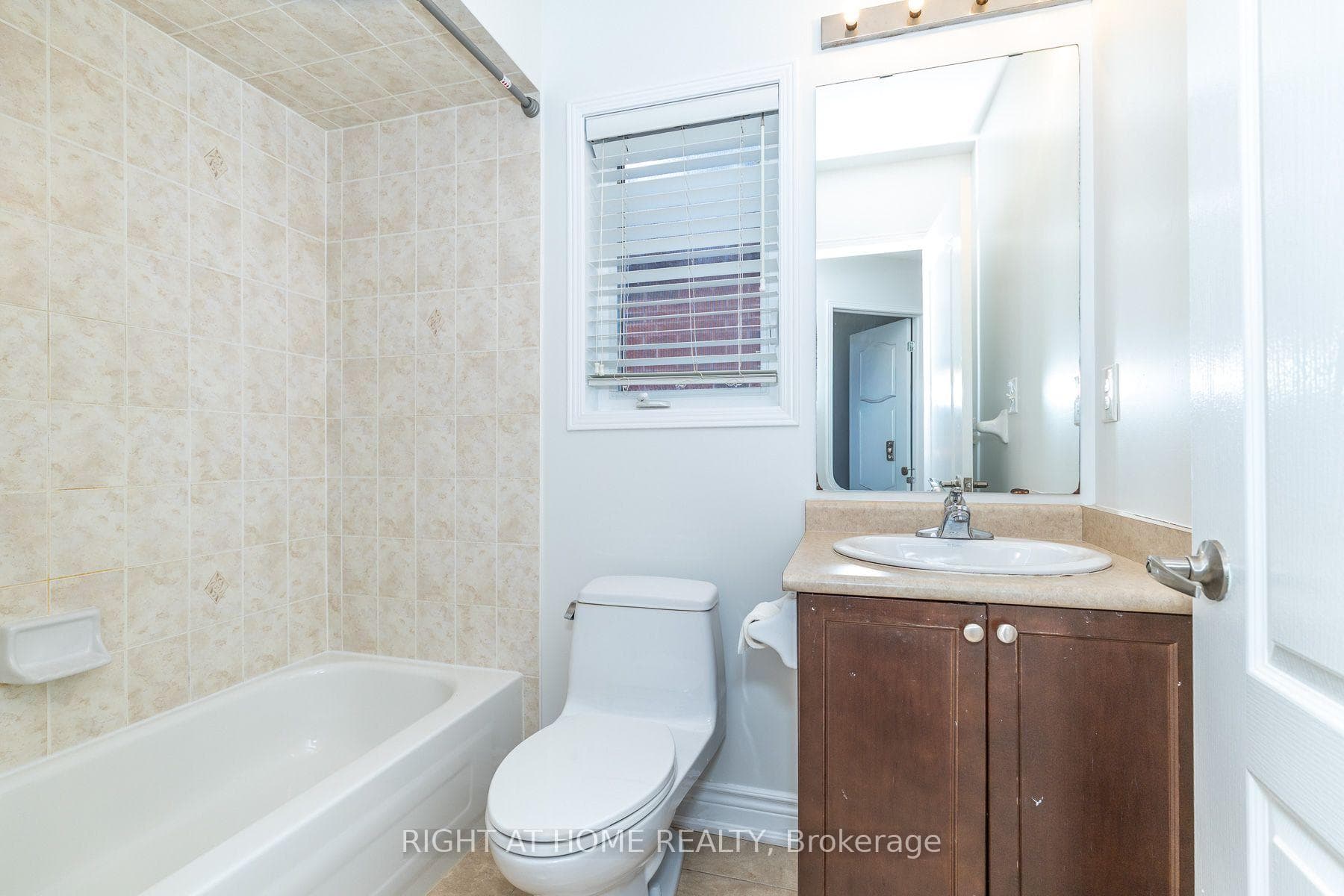 4694 Thomas Alton Boulevard photo 34