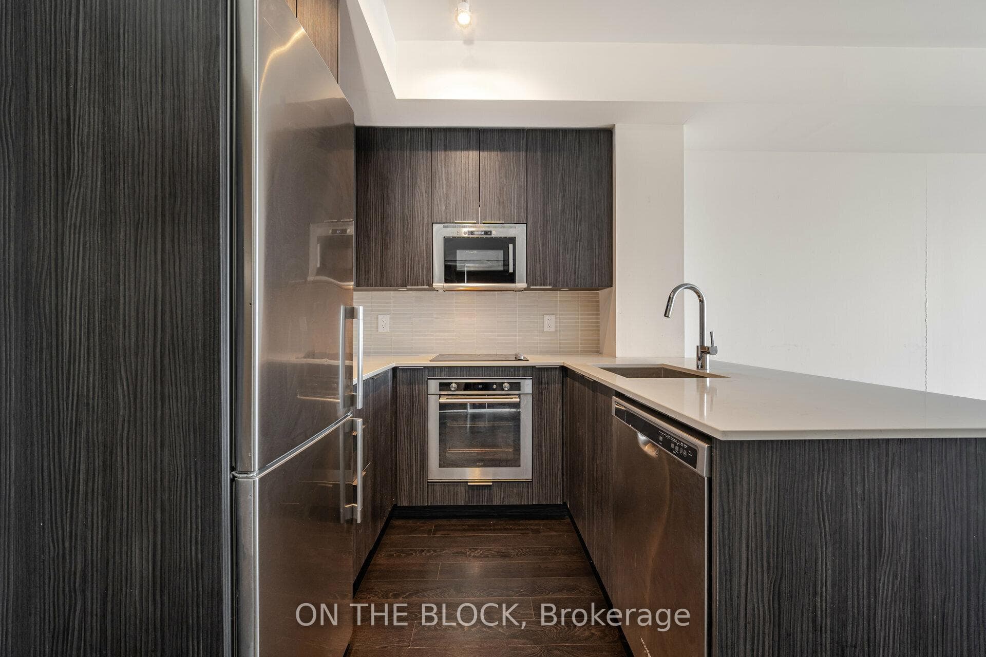 99 Eagle Rock Way Unit 714 photo 5