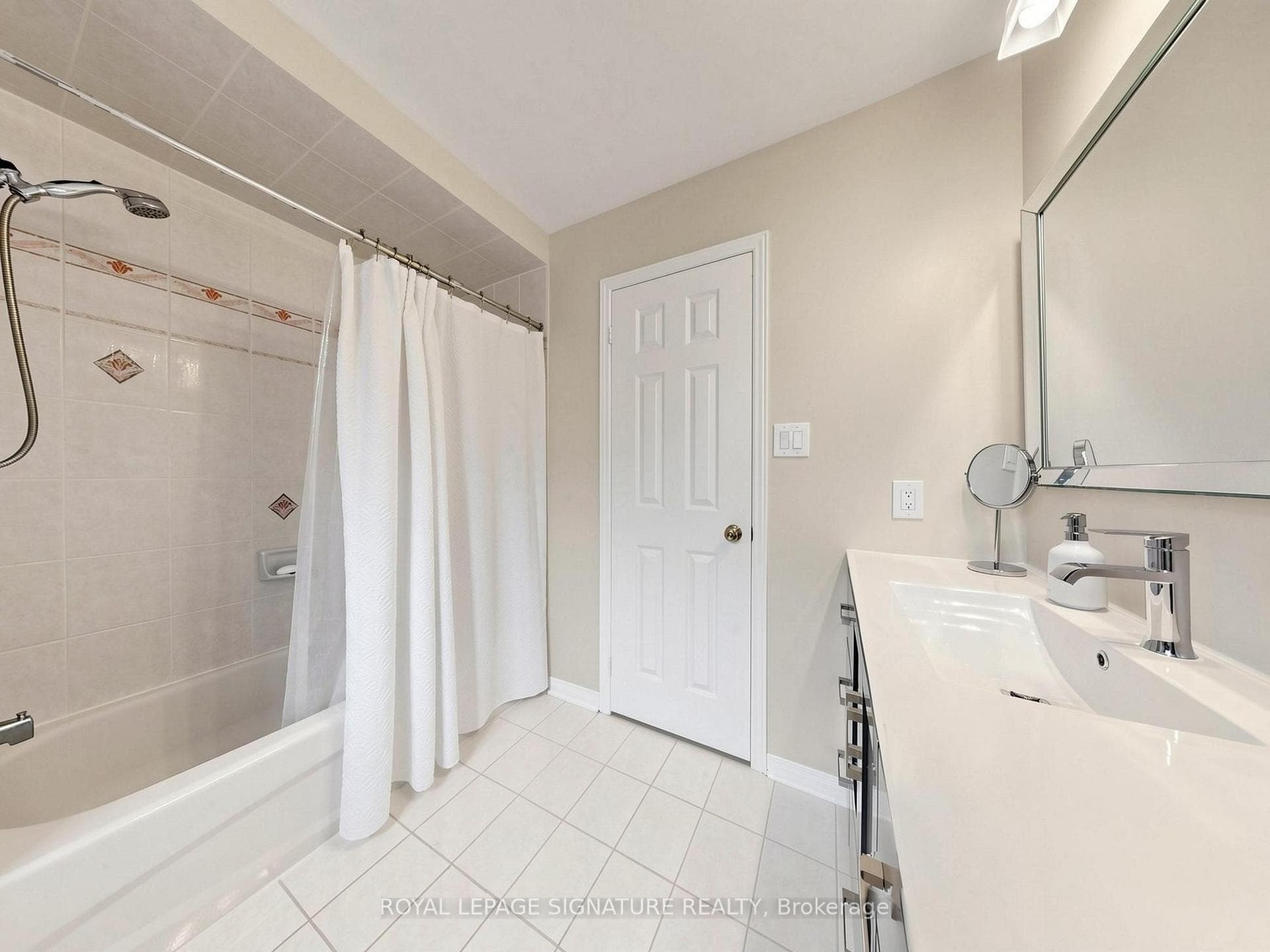 78 Rideau Drive photo 33