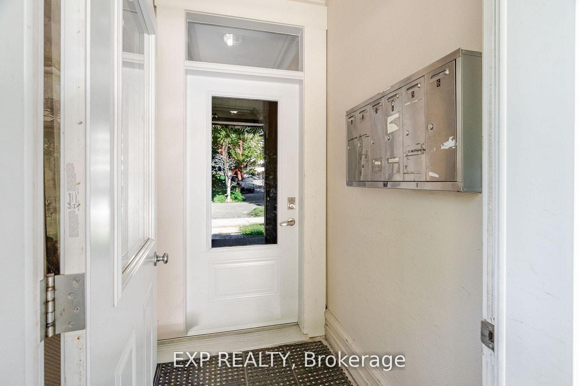 88 Maclaren Street photo 28