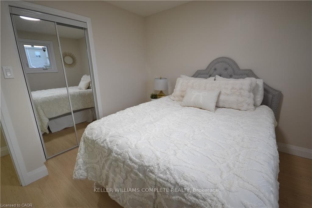 101 REID Avenue photo 19
