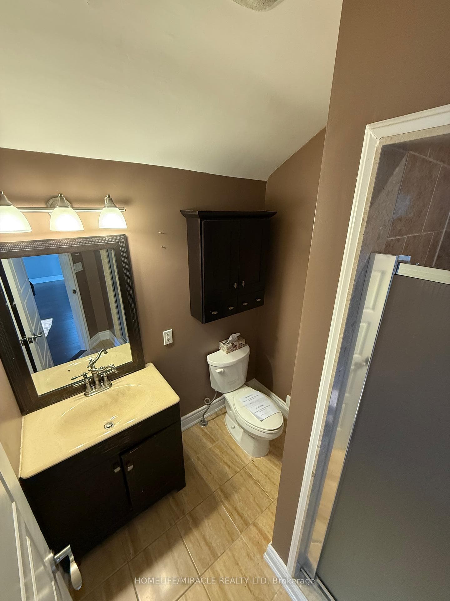 10 Yorkton Boulevard photo 27