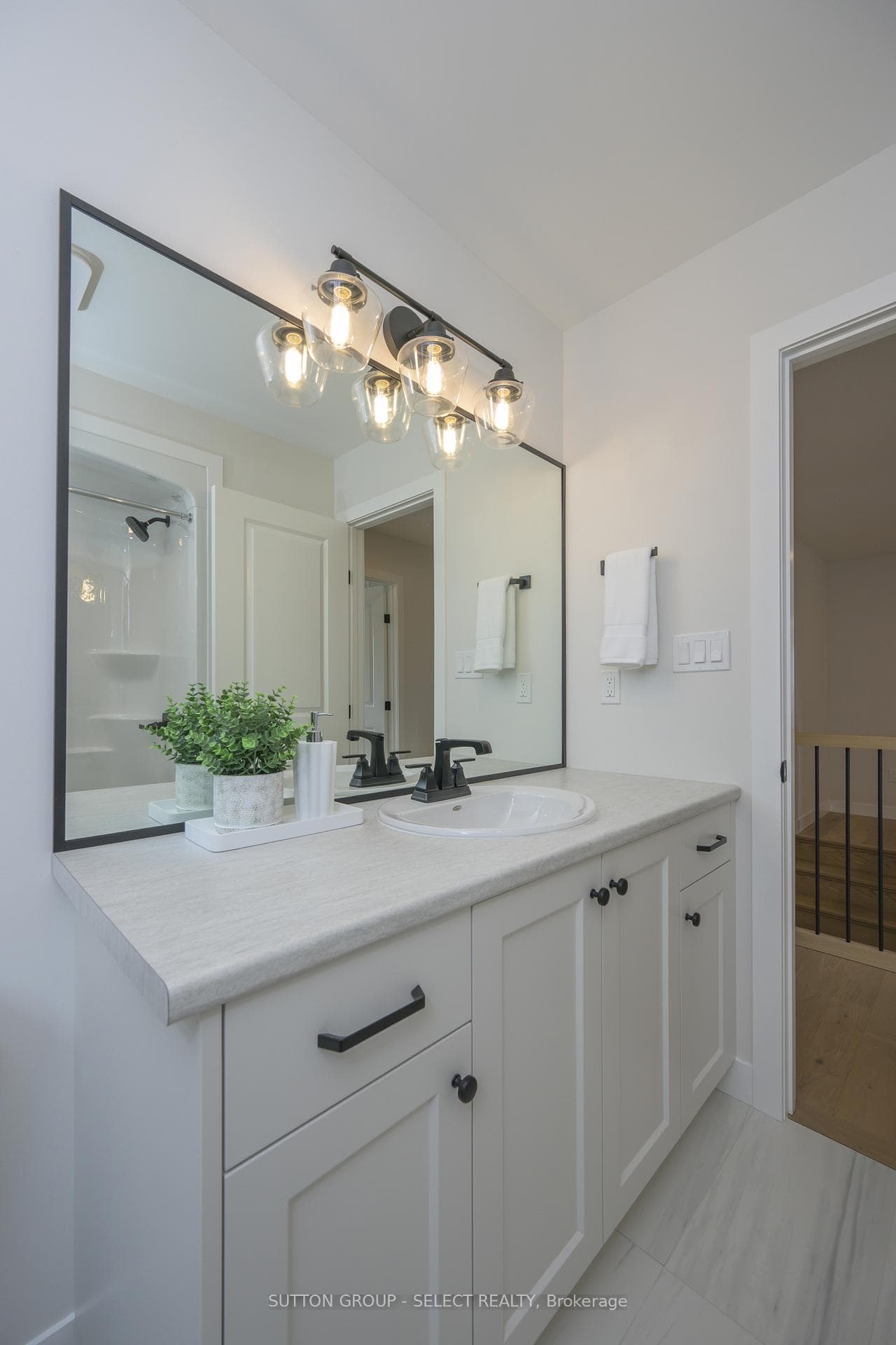 138 HARVEST Lane photo 33