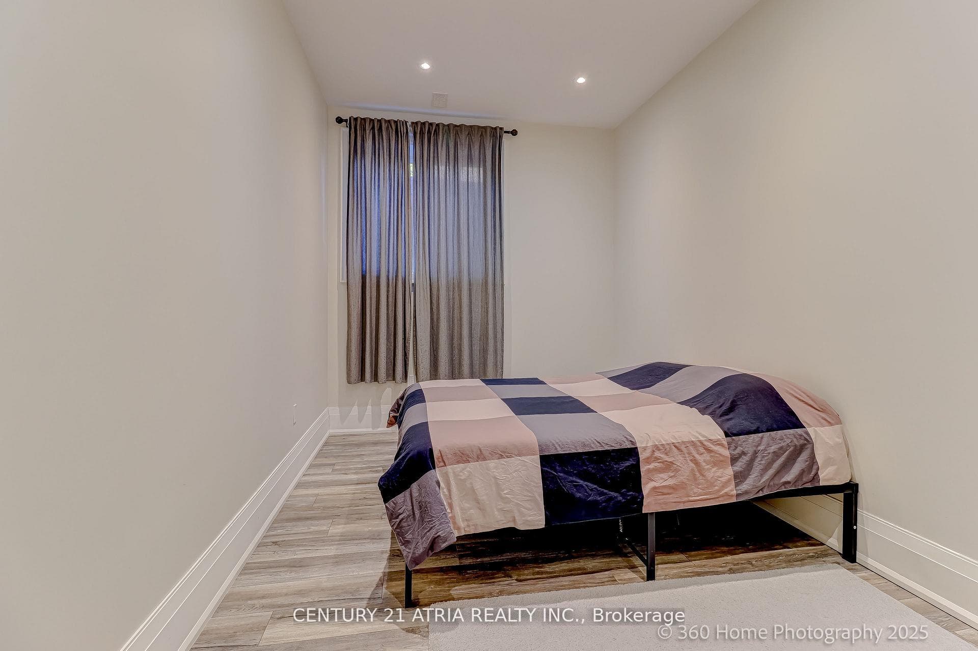 101 Spruce Avenue photo 37