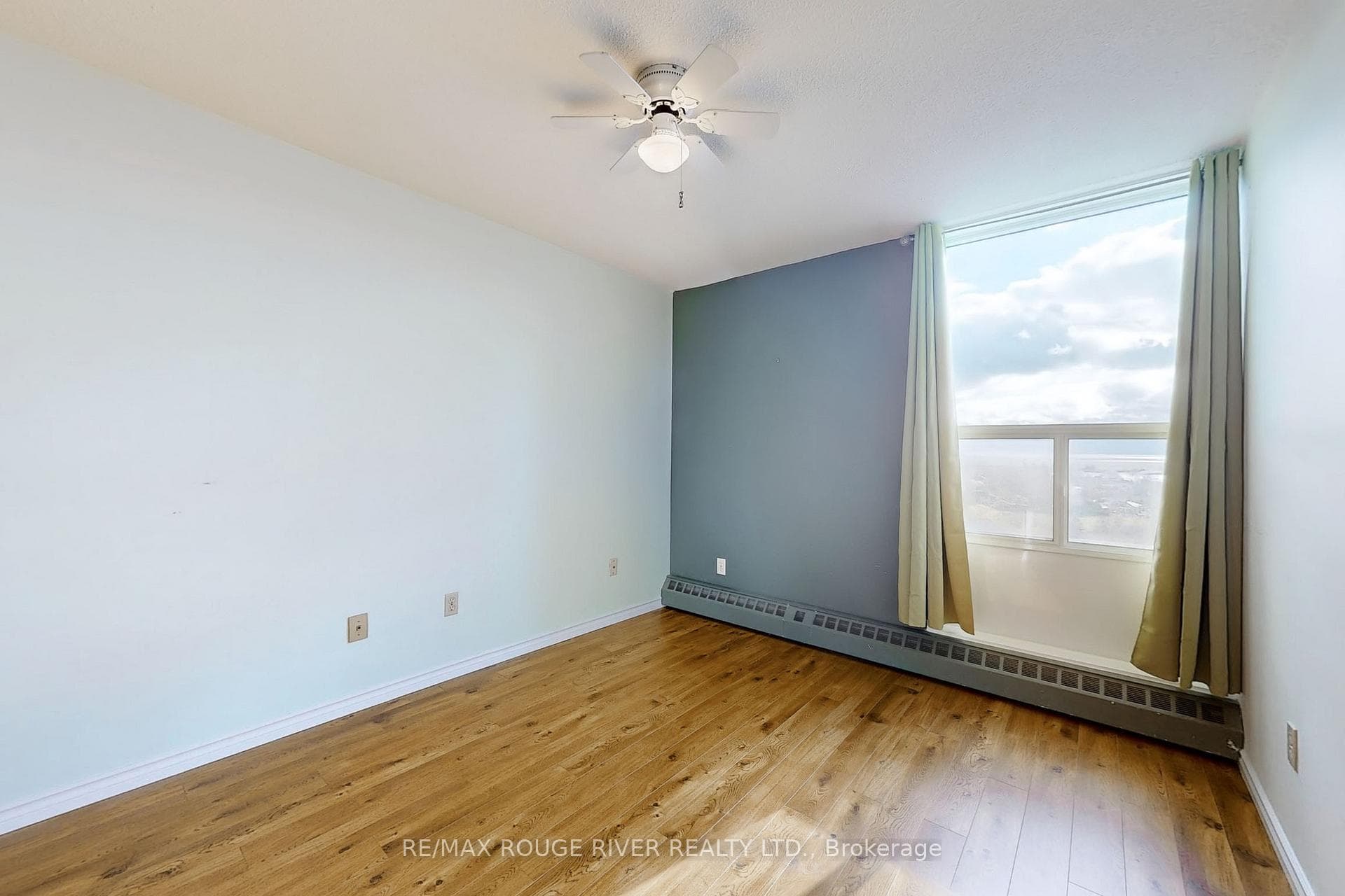 Large 3rd Bedroom