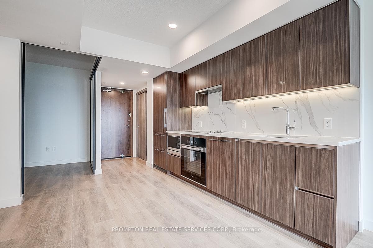 3 Concord Cityplace Way Unit 820 photo 8