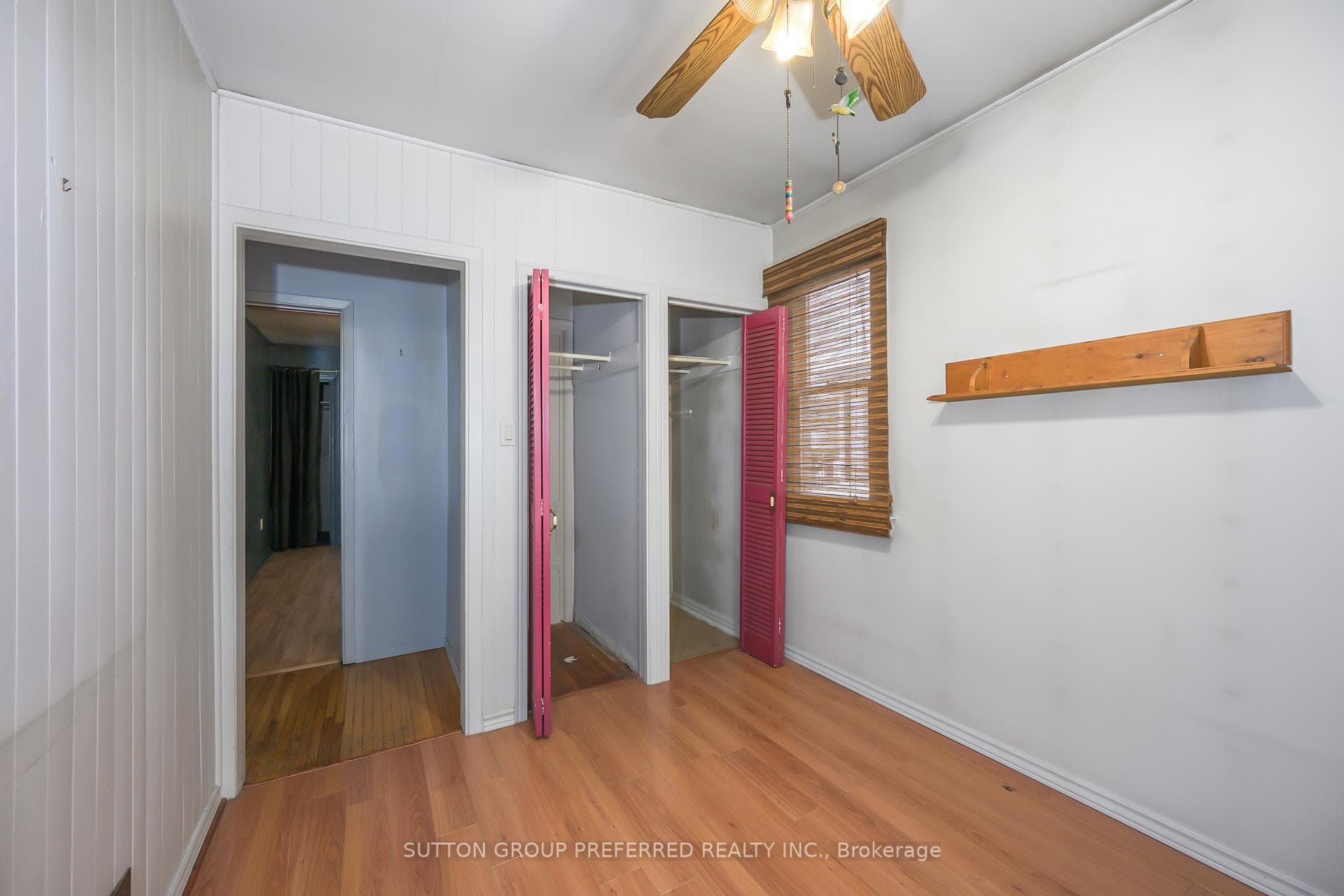 631 Glasgow Street photo 25