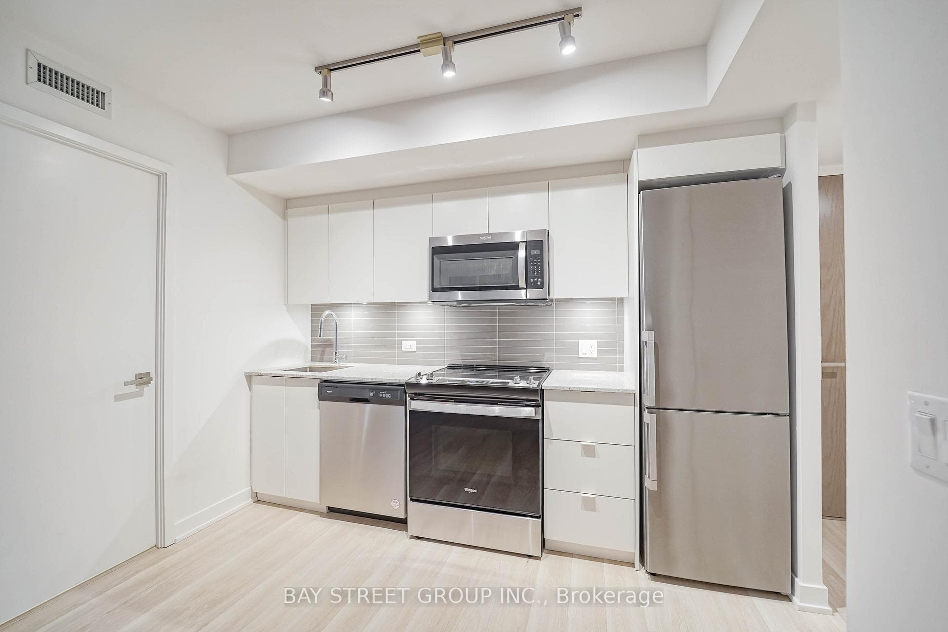 30 Tretti Way Unit 231 photo 9