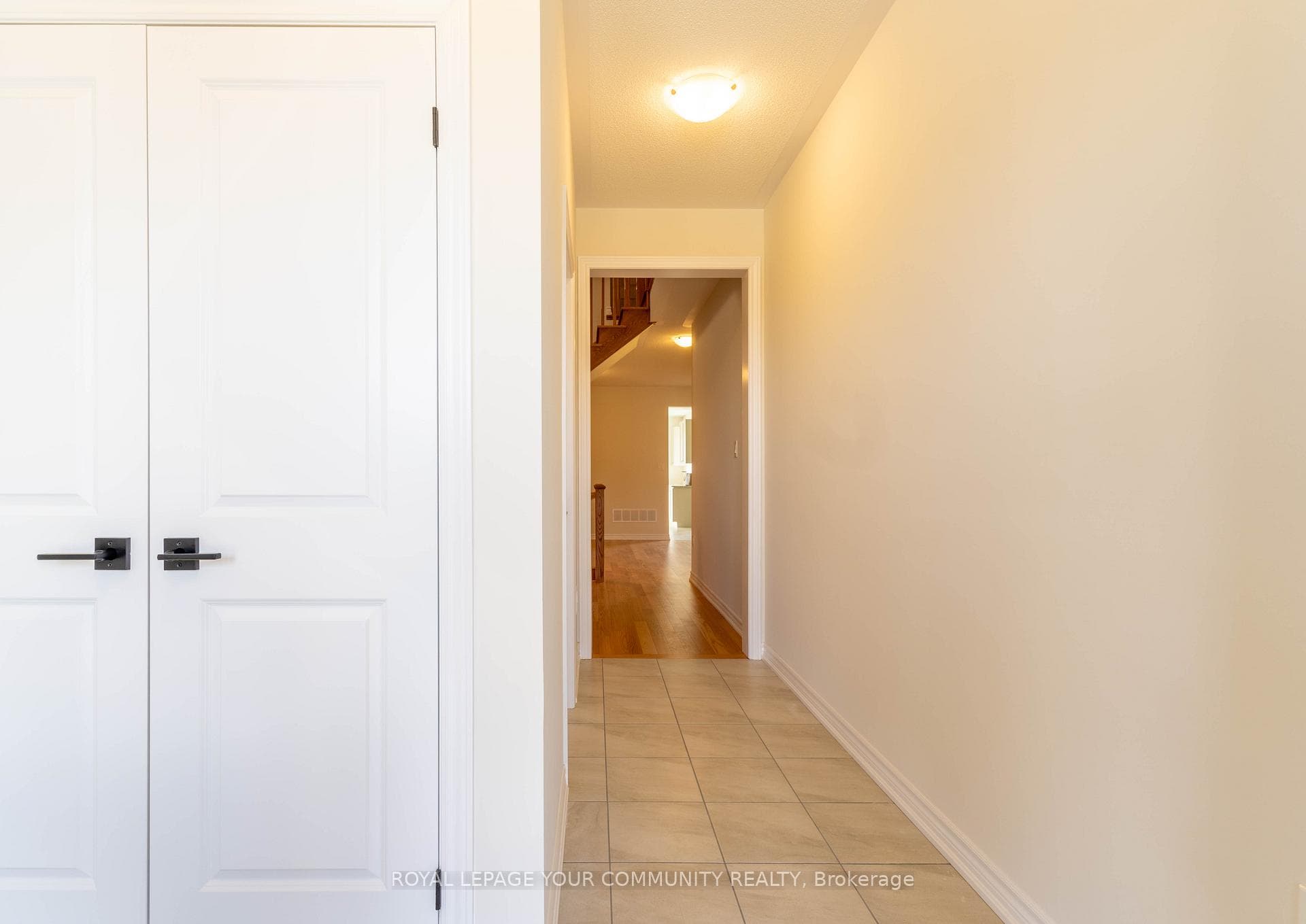 43 Tweedhill Avenue Unit Upper photo 7