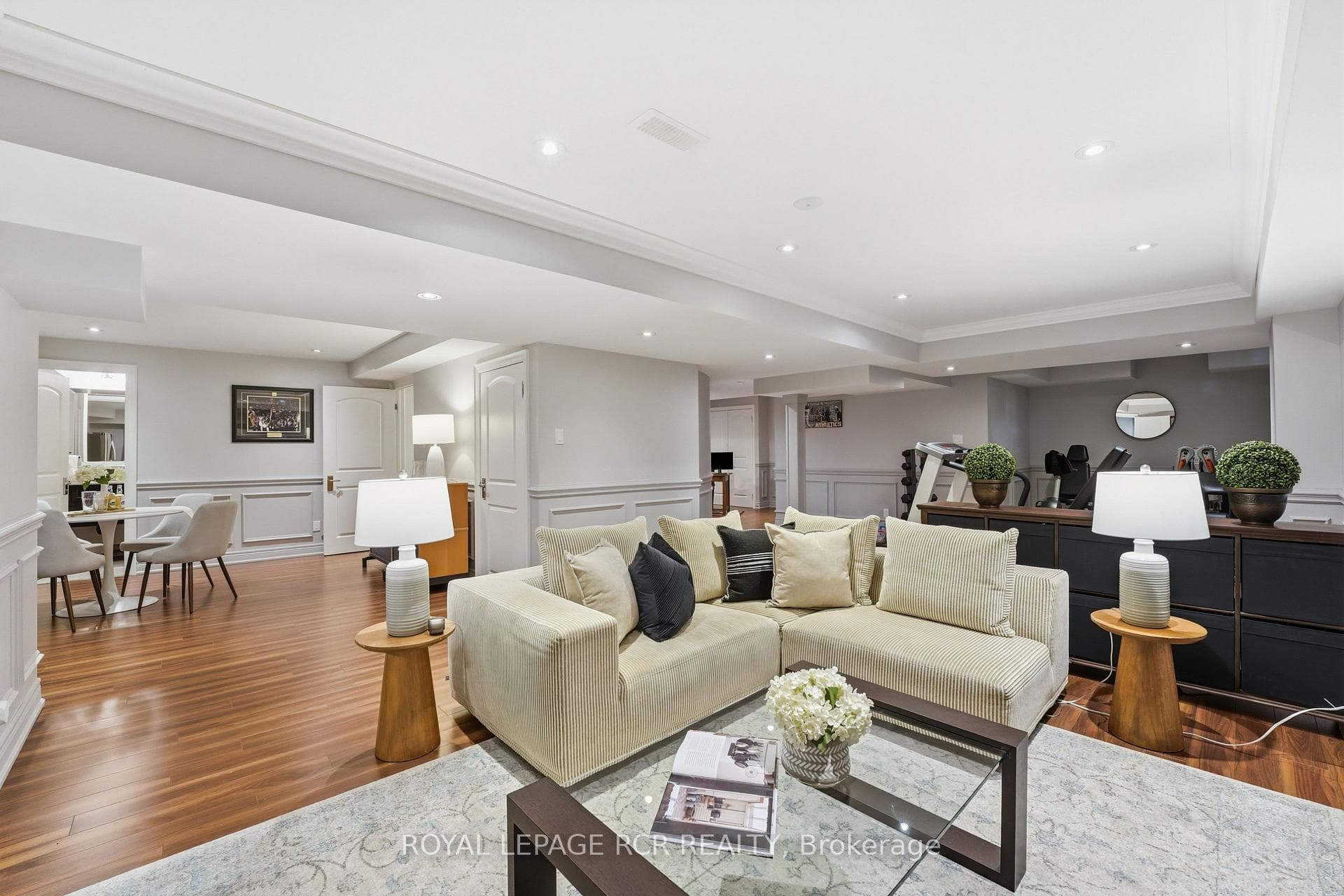 48 Hodgkinson Crescent photo 36