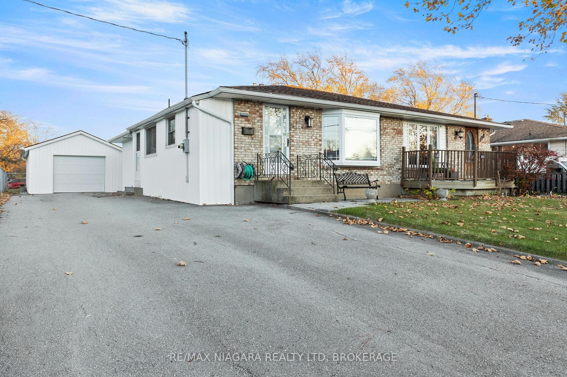 192 Dorchester Boulevard photo 3