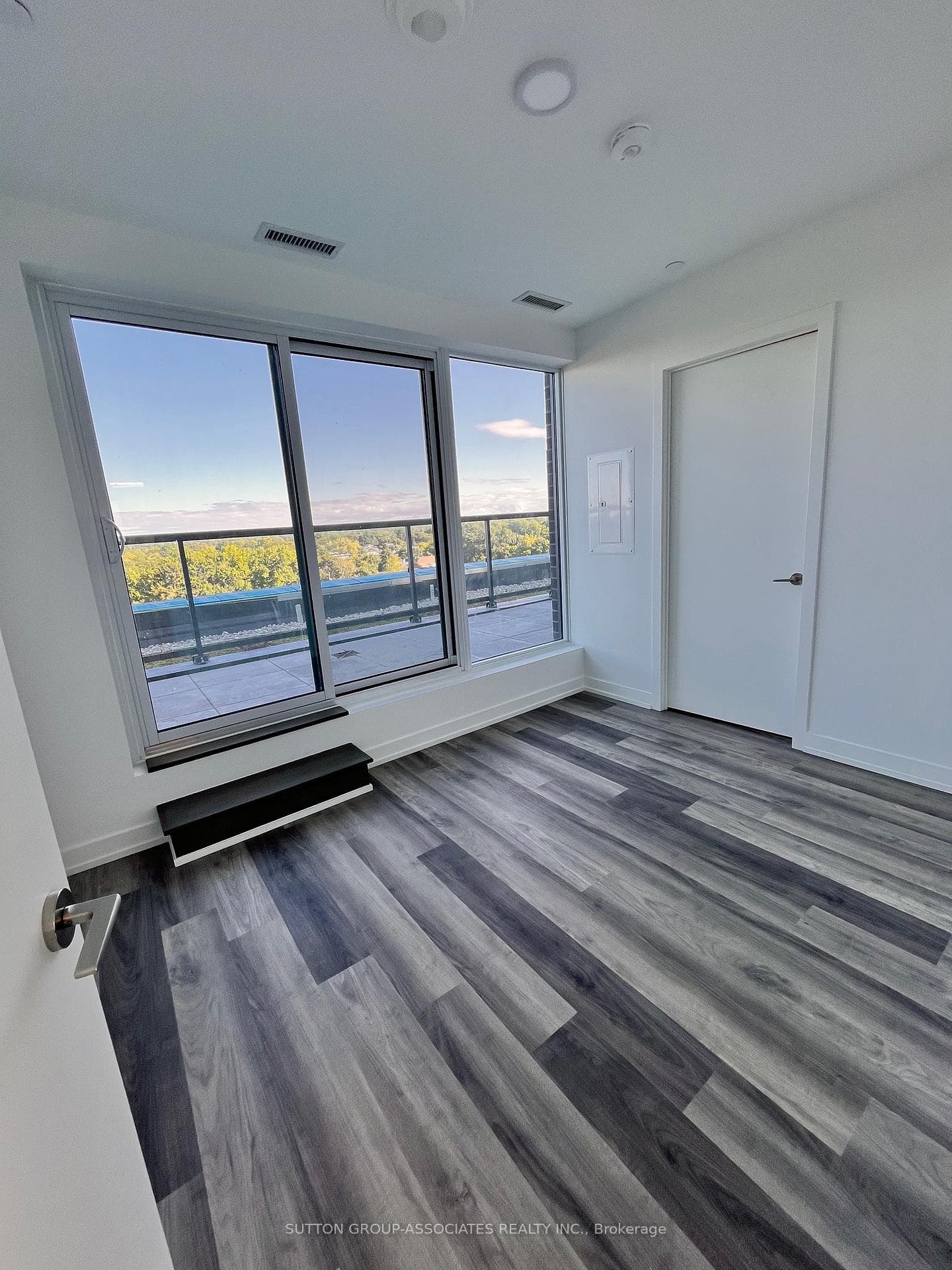 880 The Queensway N/A Unit 708 photo 10