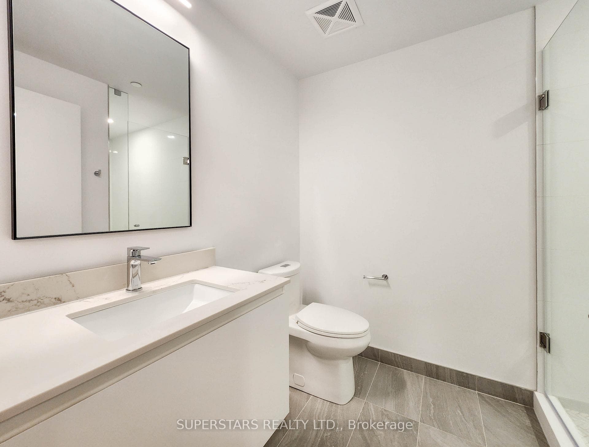 1720 Bayview Avenue Unit 203 photo 14