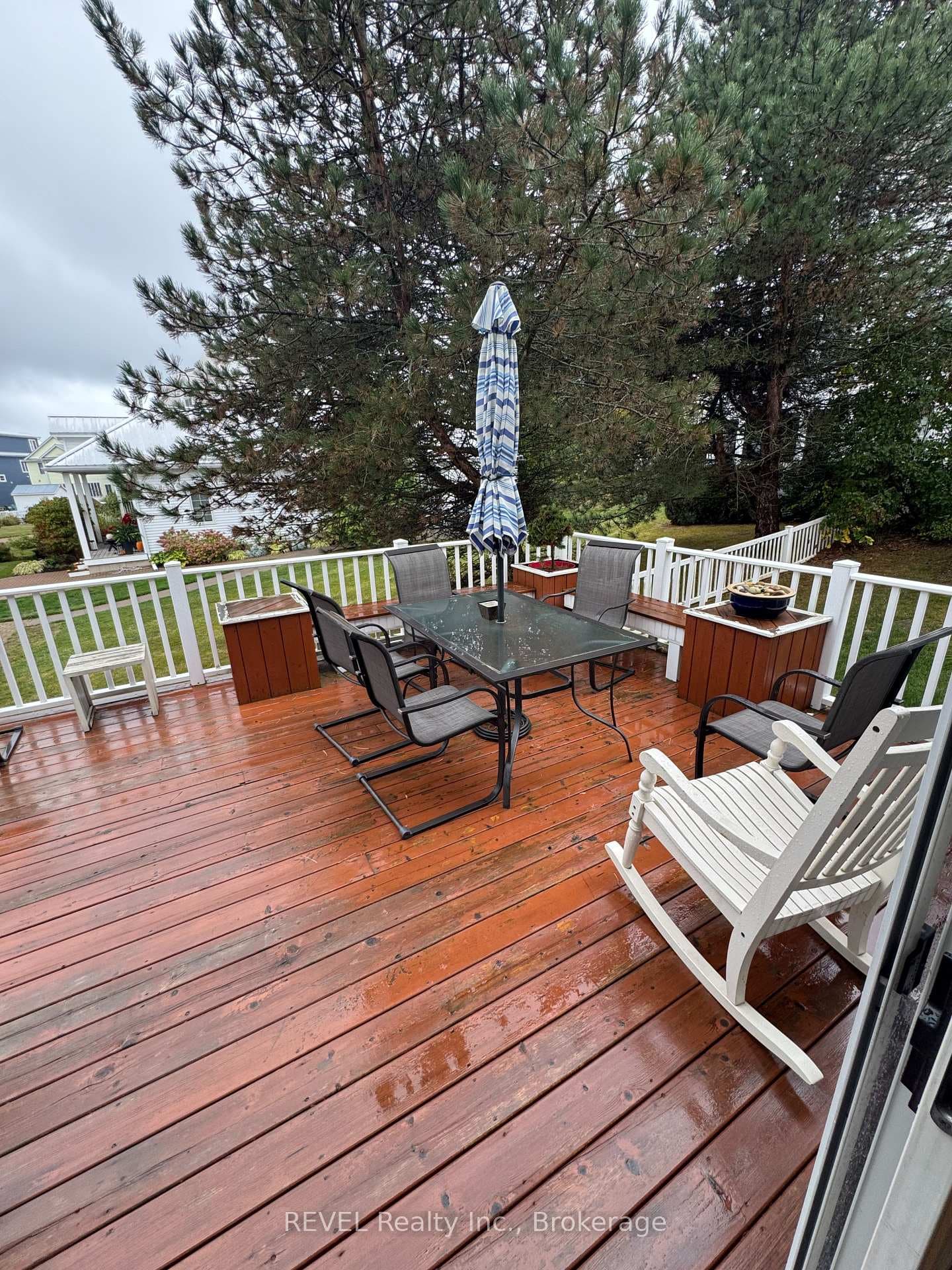outdoor deck - off main floor great room