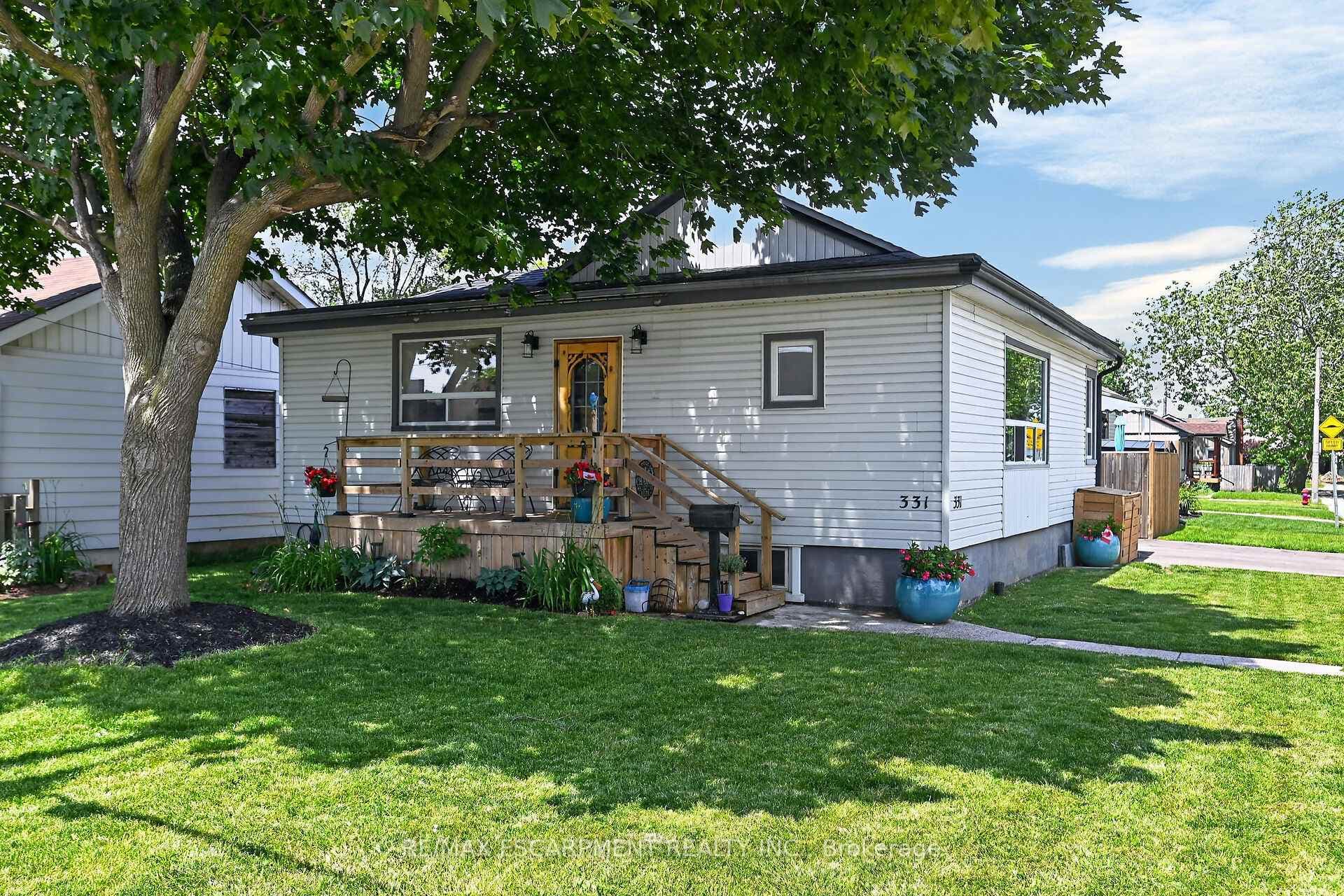 331 Guelph Street photo 1