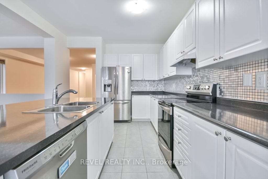 40 Sasco Way photo 9