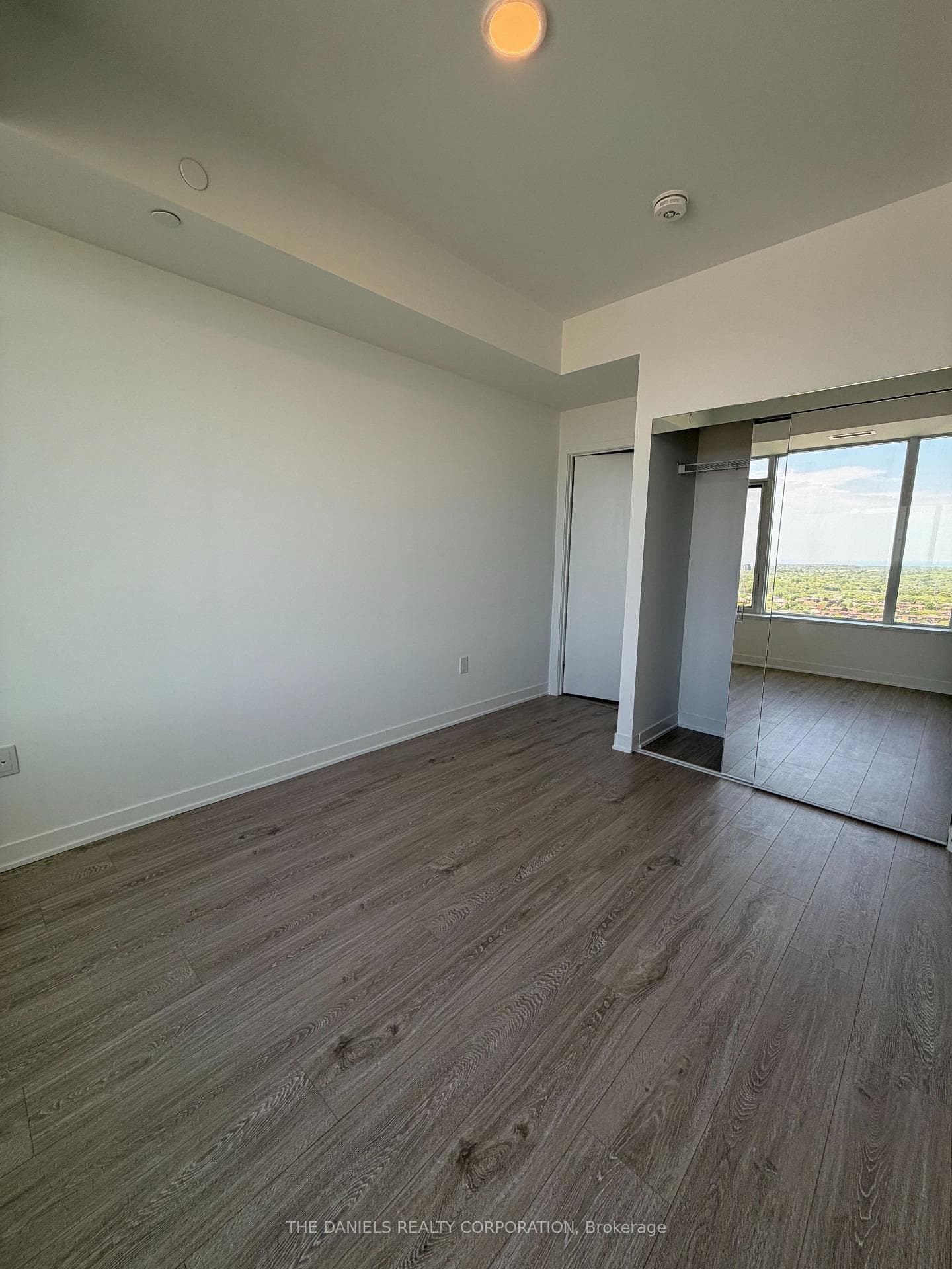 2495 Eglinton Avenue Unit 2411 photo 23