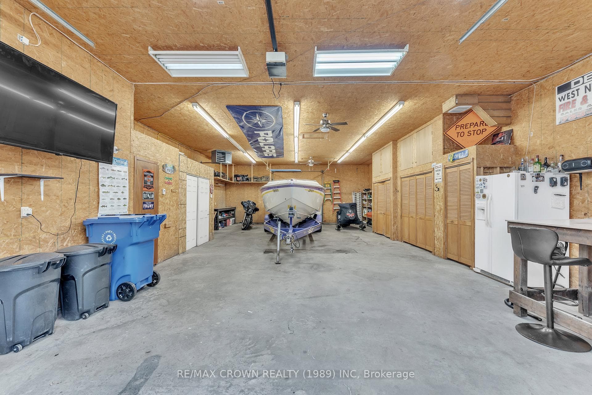 274 Belanger Street photo 23
