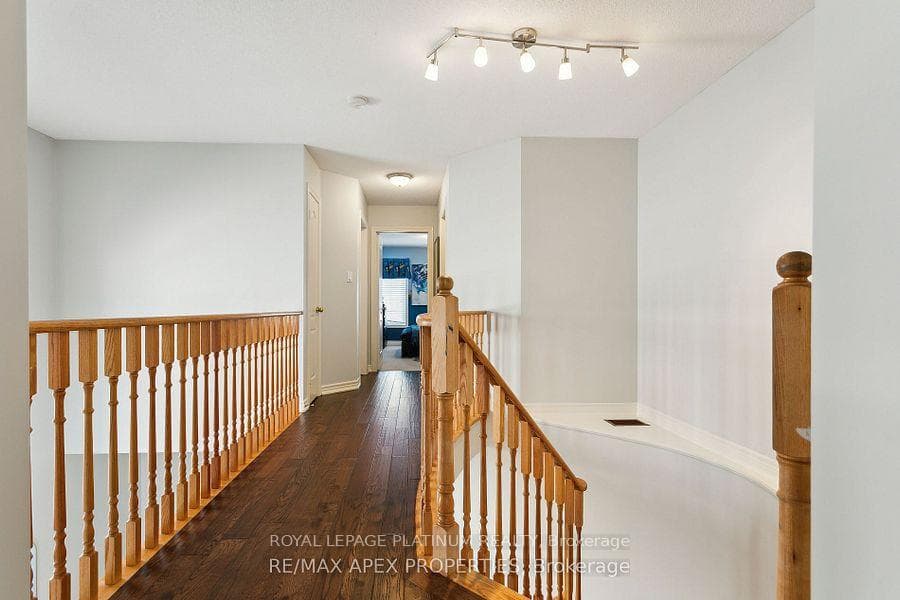 4727 Centretown Way photo 7