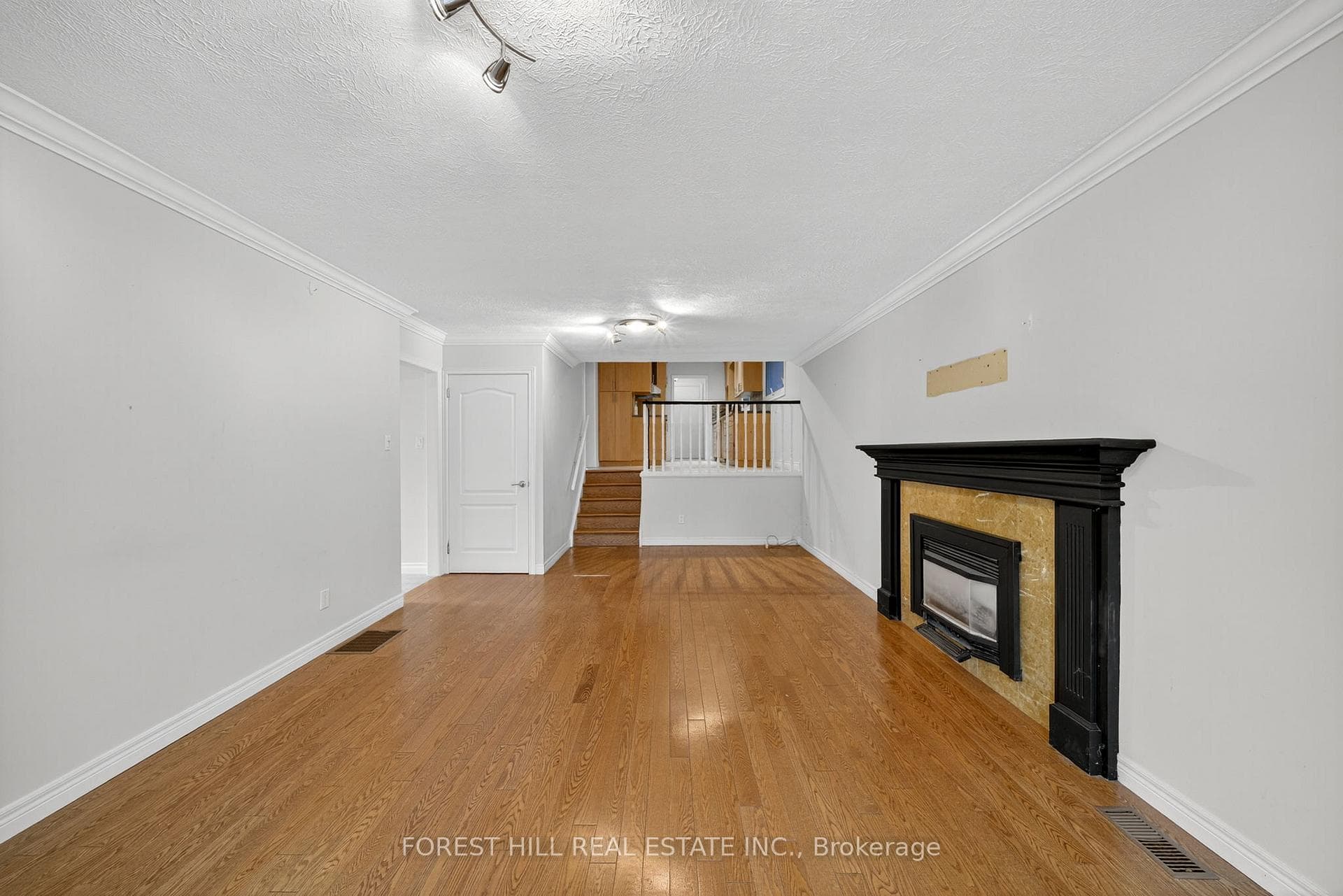 233 Rose Street photo 22