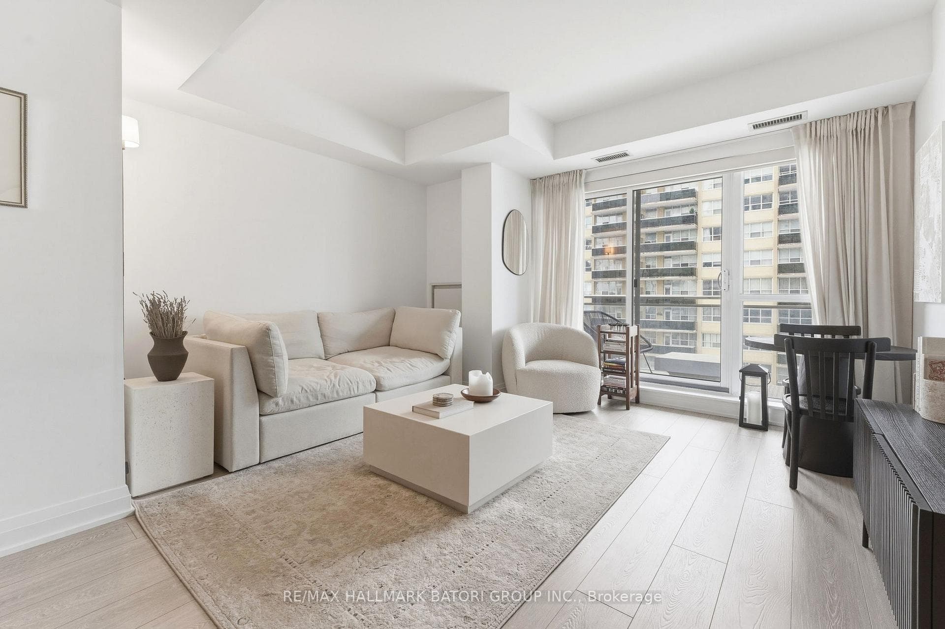 83 Redpath Avenue Unit 1009 photo 8