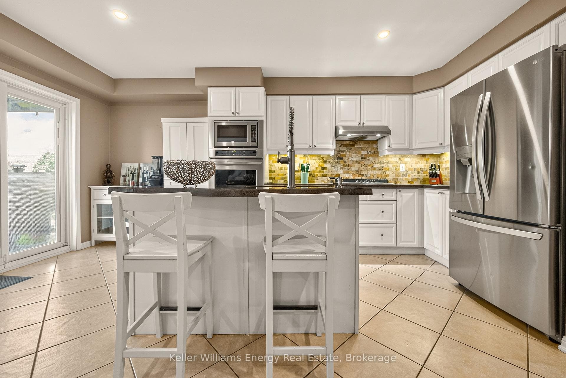 4 Holman Court photo 11