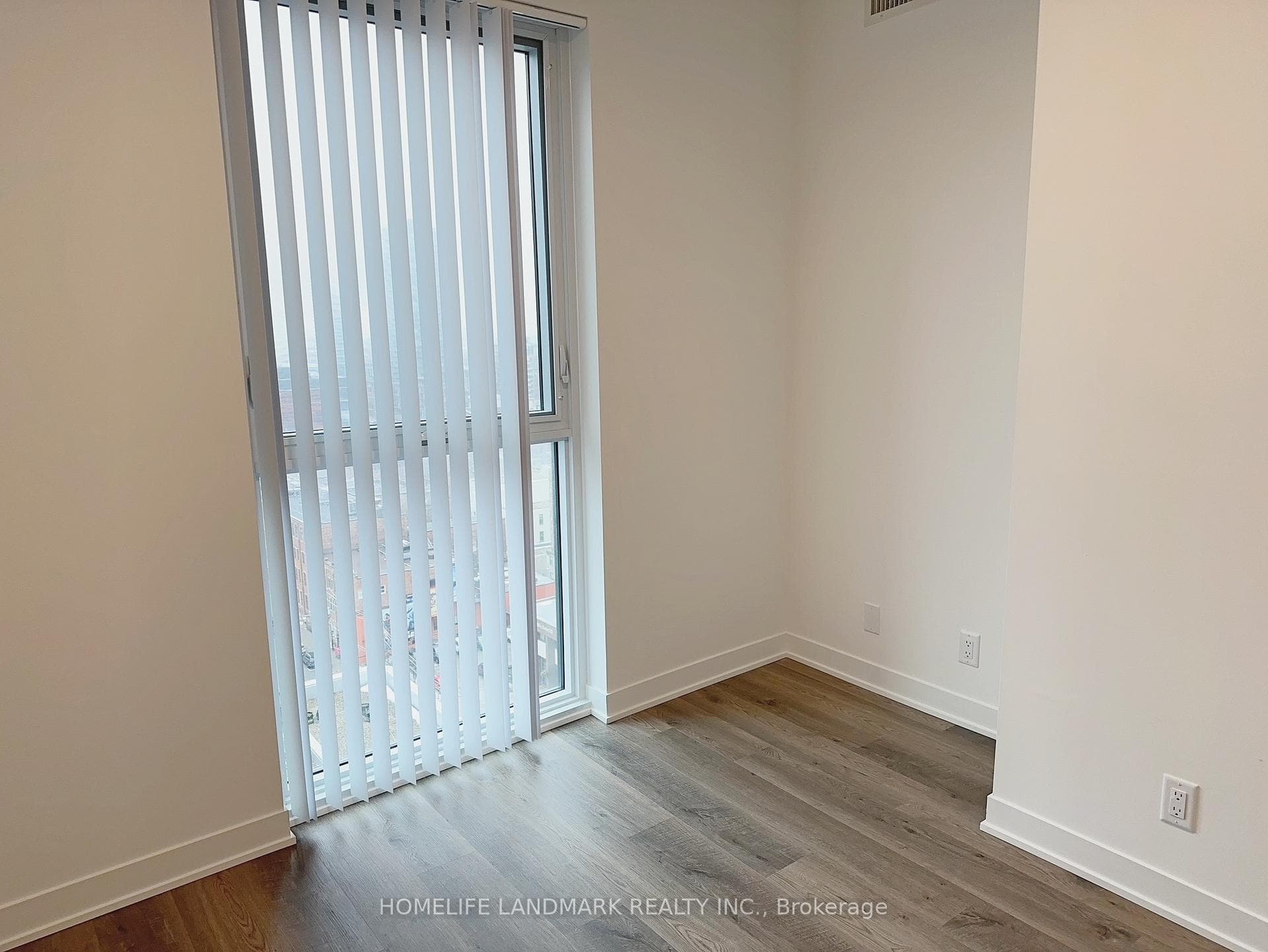 180 Front Street Unit 1805 photo 18
