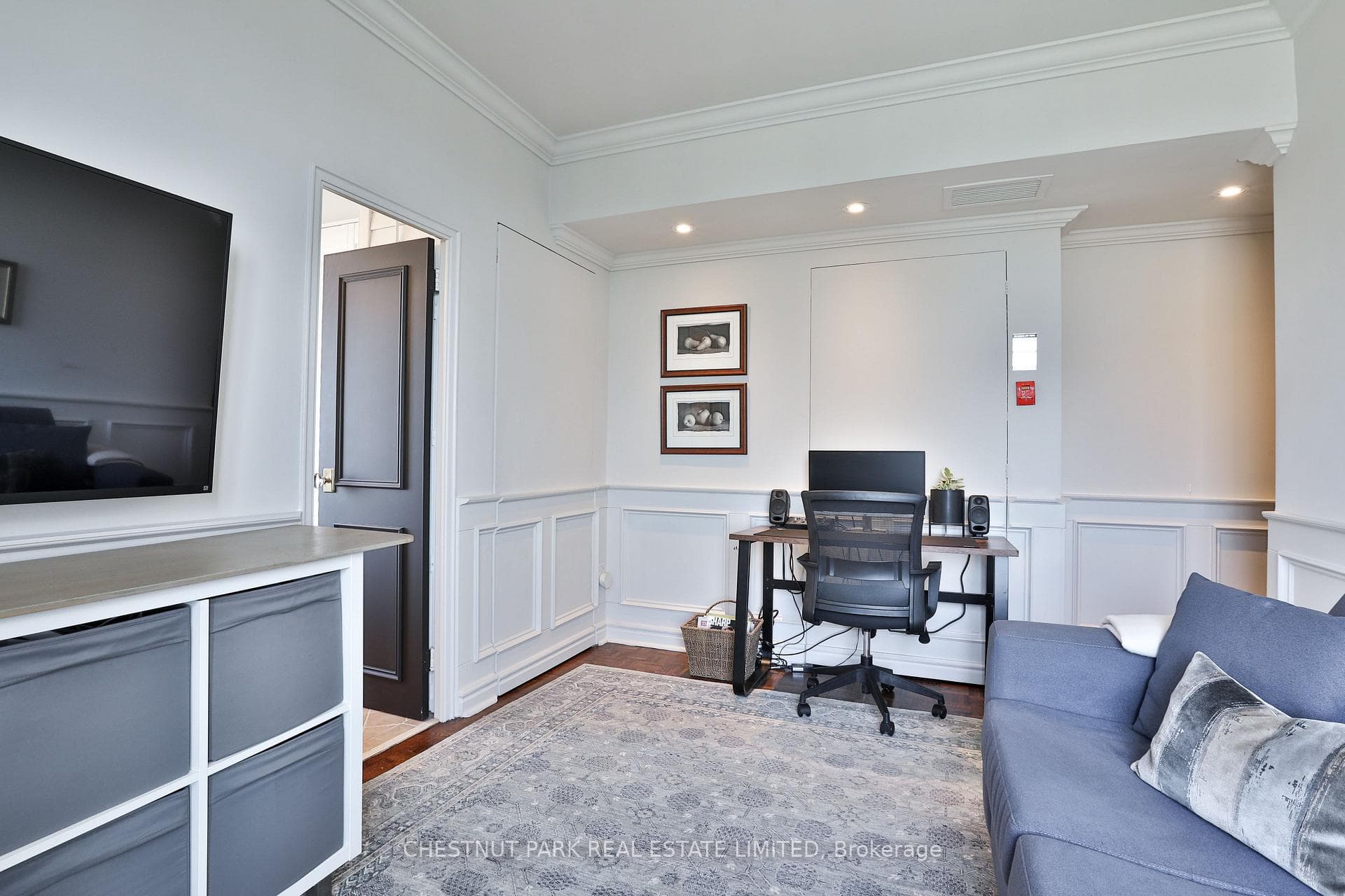 423 Avenue Road Unit 14 photo 22