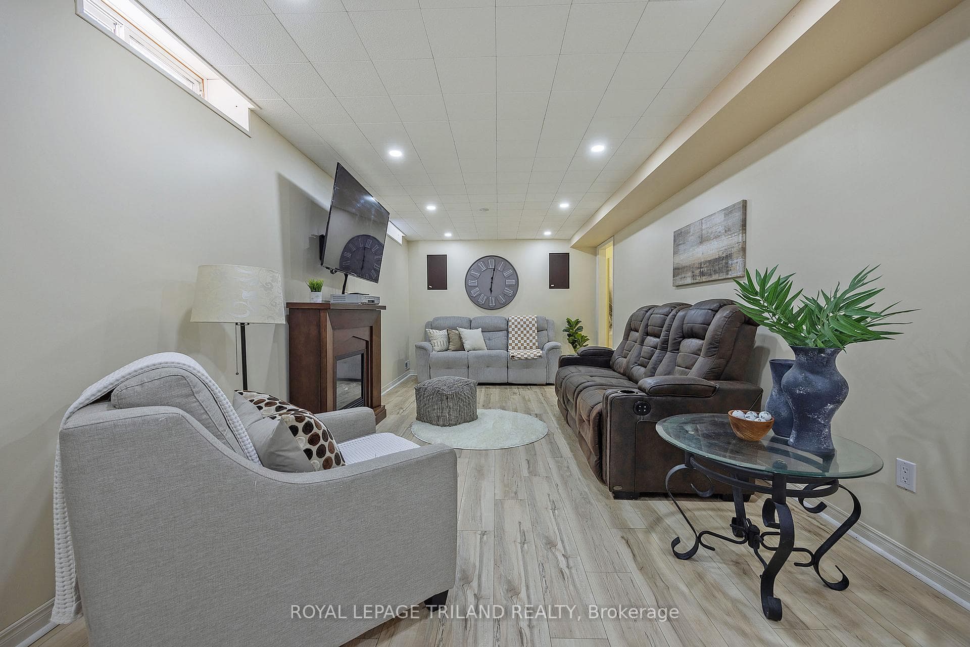 146 Napoleon Drive photo 26