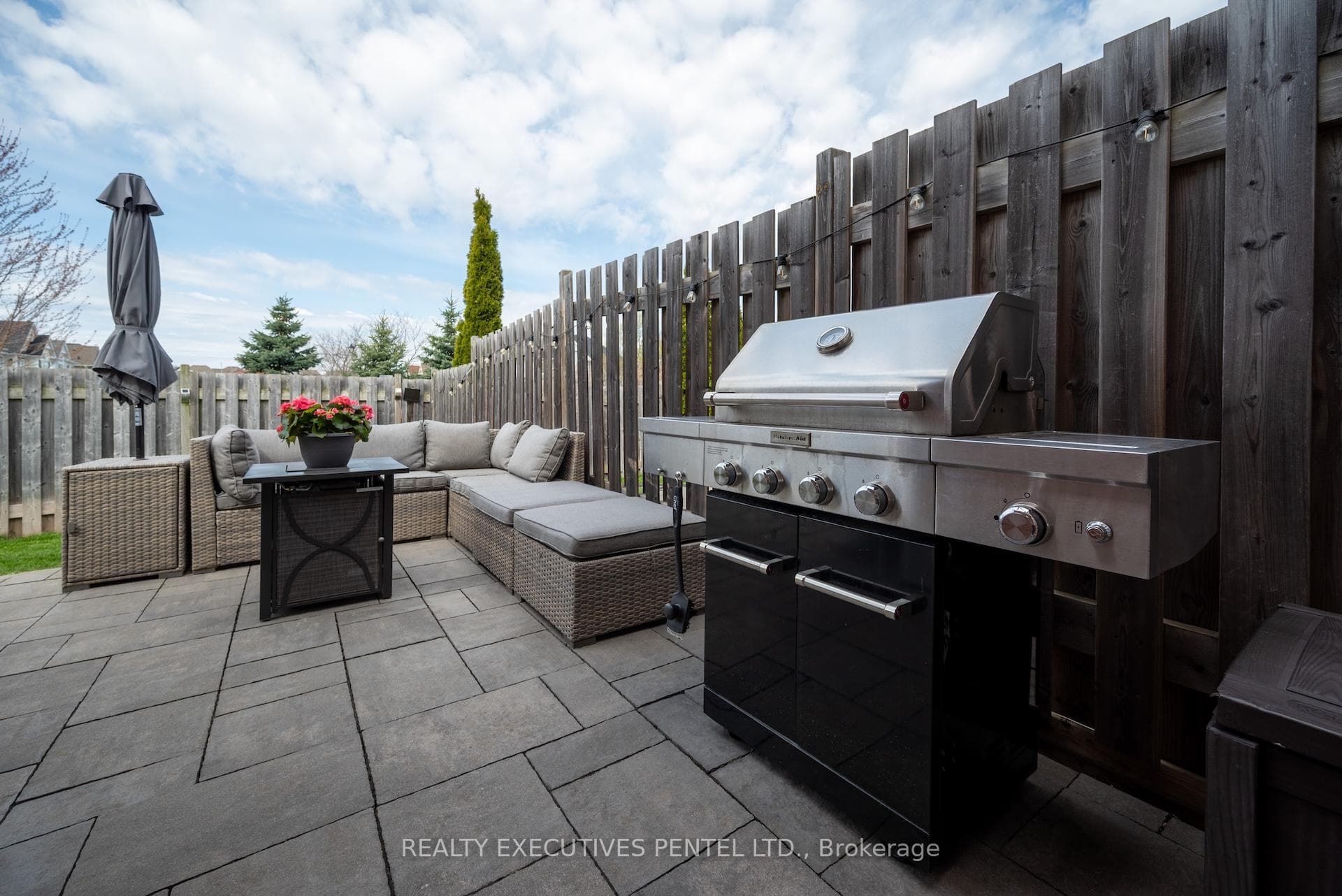 89 Lander Crescent photo 31
