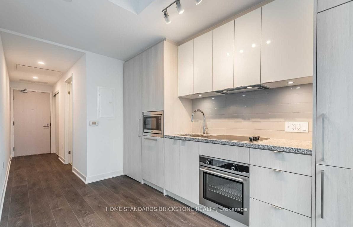 115 Blue Jays Way Unit 3611 photo 3